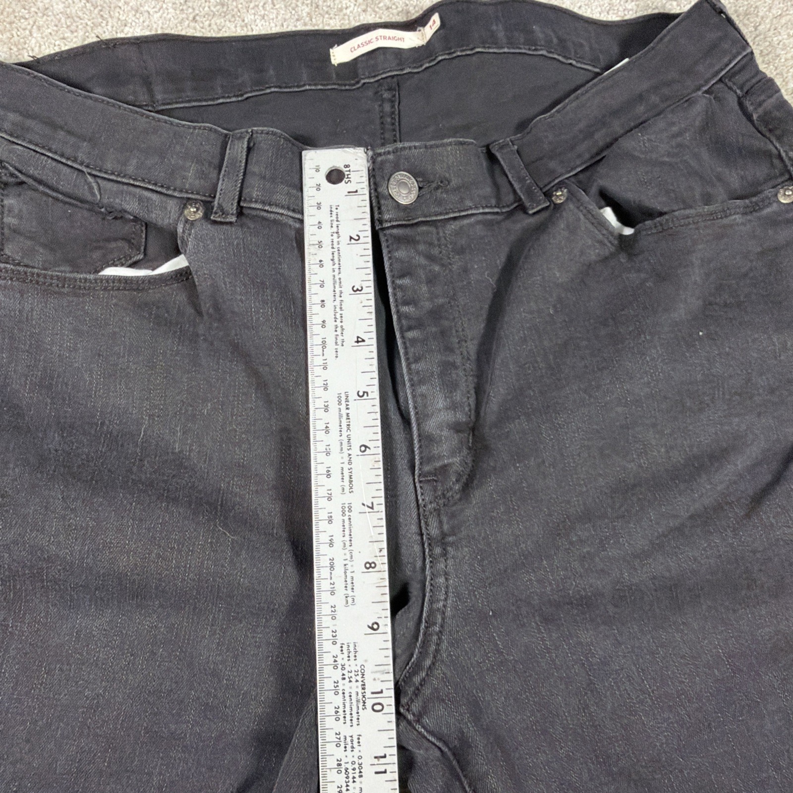 Levis Womens Classic Straight Leg Jean 8 (FITS 35 X 27) Dark Charcoal Gray Denim