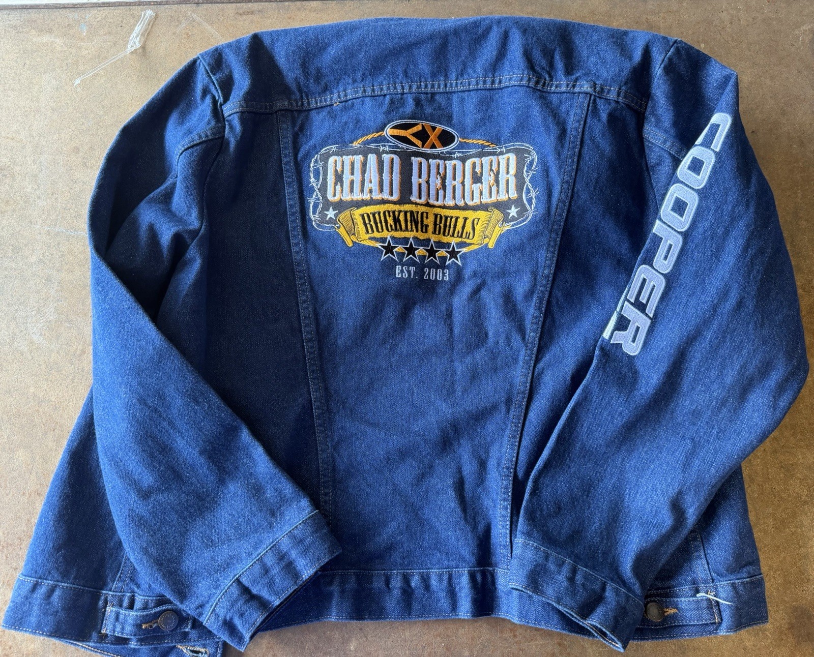 Wrangler Western Jean Jacket Mens L Blue Button Front Pockets Logo Short