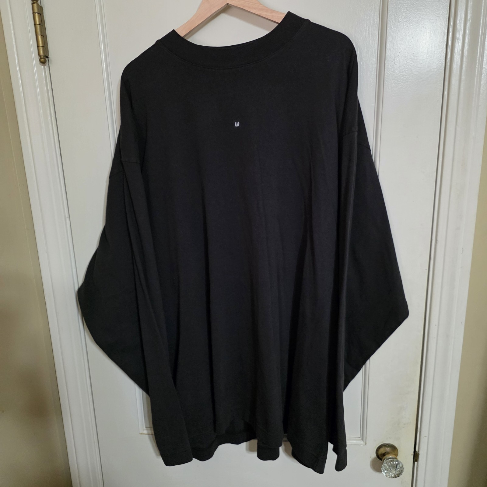 Yeezy Gap Heavy Jersey Logo Tee Size XL Black Longsleeve
