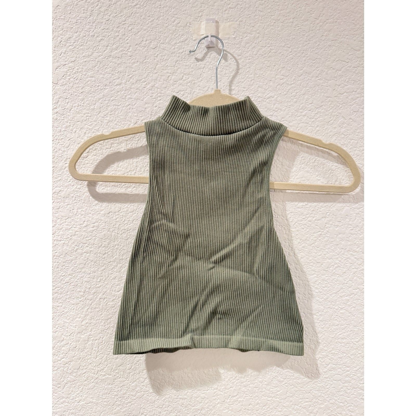Zara Womens XS-S Cropped Mock Neck Ribbed Knit Sleeveless Top – Sage Green