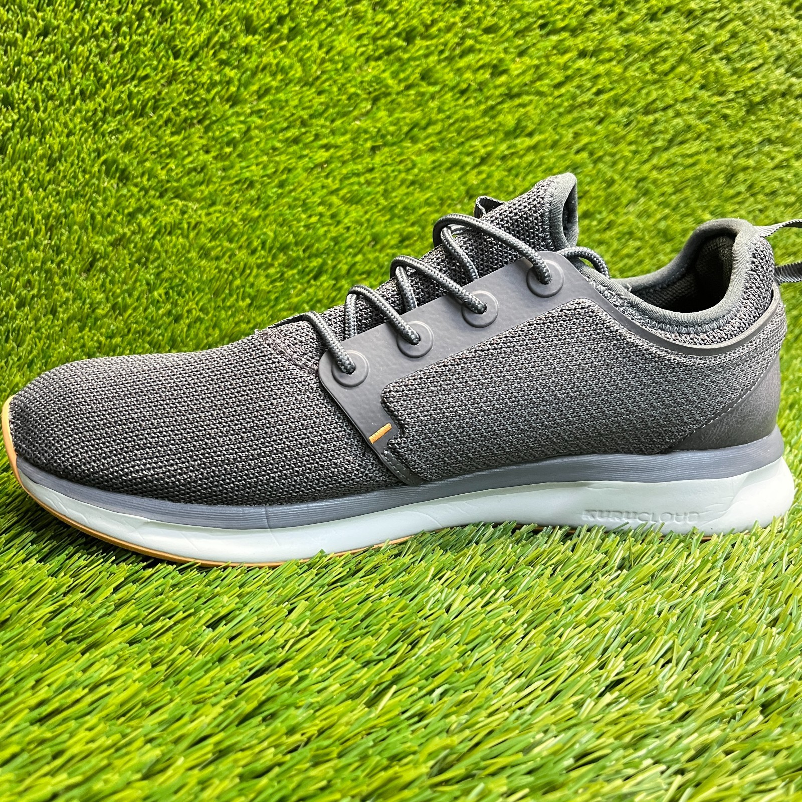 Kuru Atom Womens Size 11 Gray White Athletic Running Waterproof Shoes Sneakers