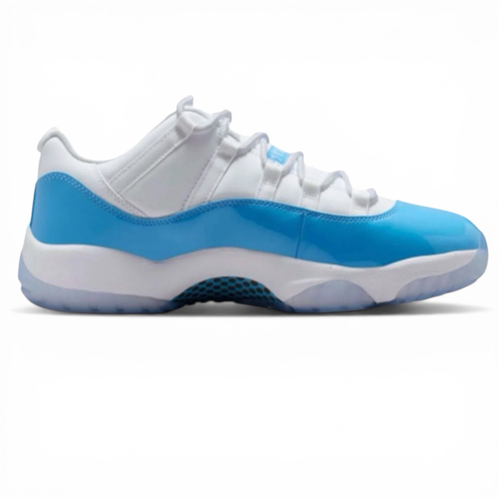Nike Air Jordan 11 Retro 2026 Low UNC Size 11.5 University Blue 2026 FV5104-100