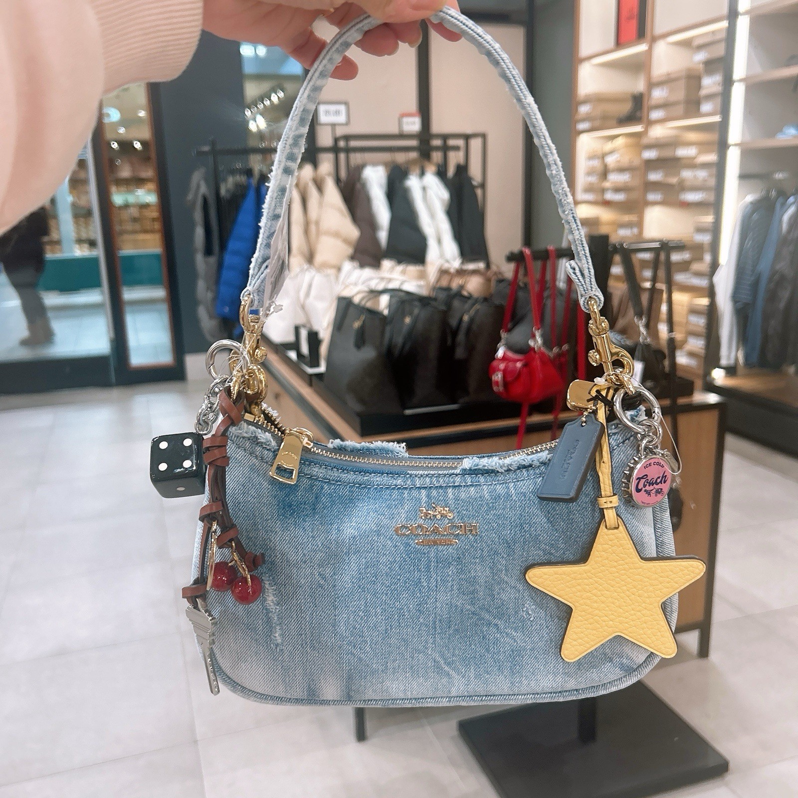 NWT COACH CDY76 Teri Shoulder Bag In Loved Denim With Charms /Light Indigo