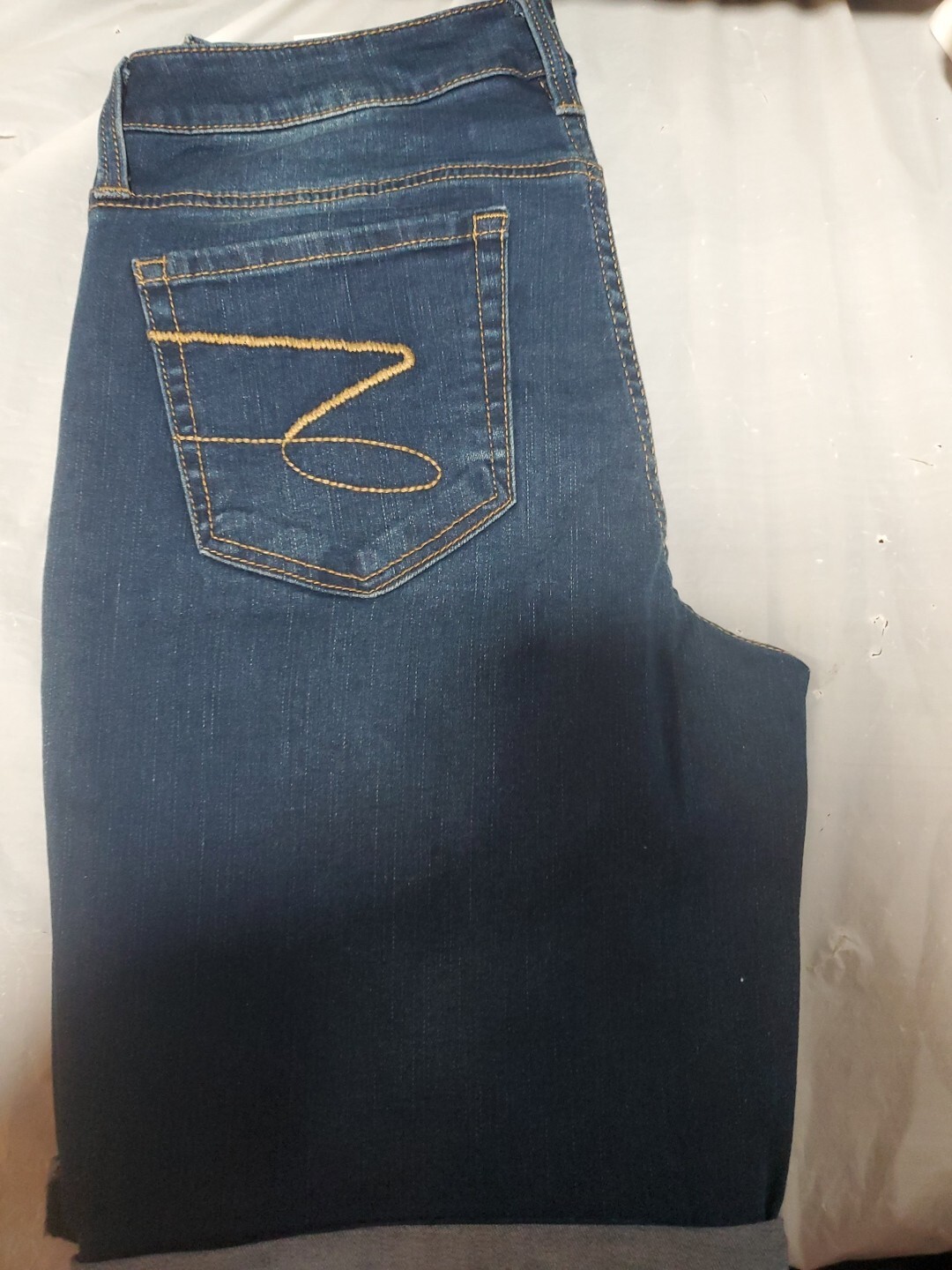 Seven7 Women’s 9″ Inseam Denim Rolled Cuff Slim Fit Short 6