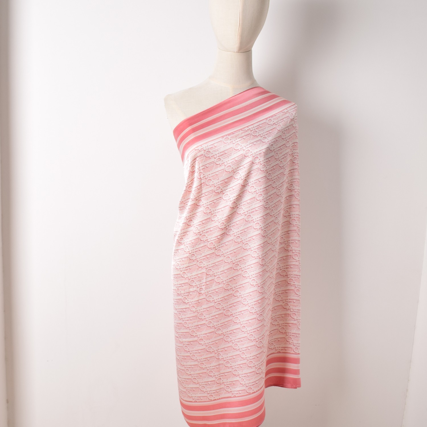 100% AUTHENTIC DIOR SUMMER WRAP SCARF SHAWL STOLE SALMAN PINK 100%SILK PRE OWNED