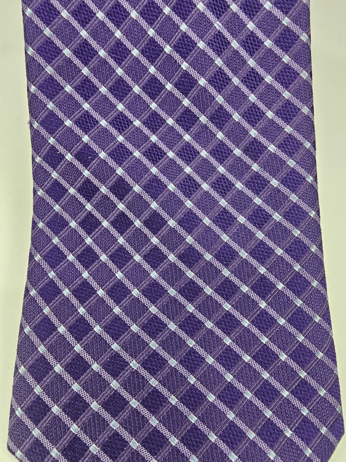 Jos. A Bank Traveler Collection Stain Resistant Tie Purple 100% Silk 64″ Length