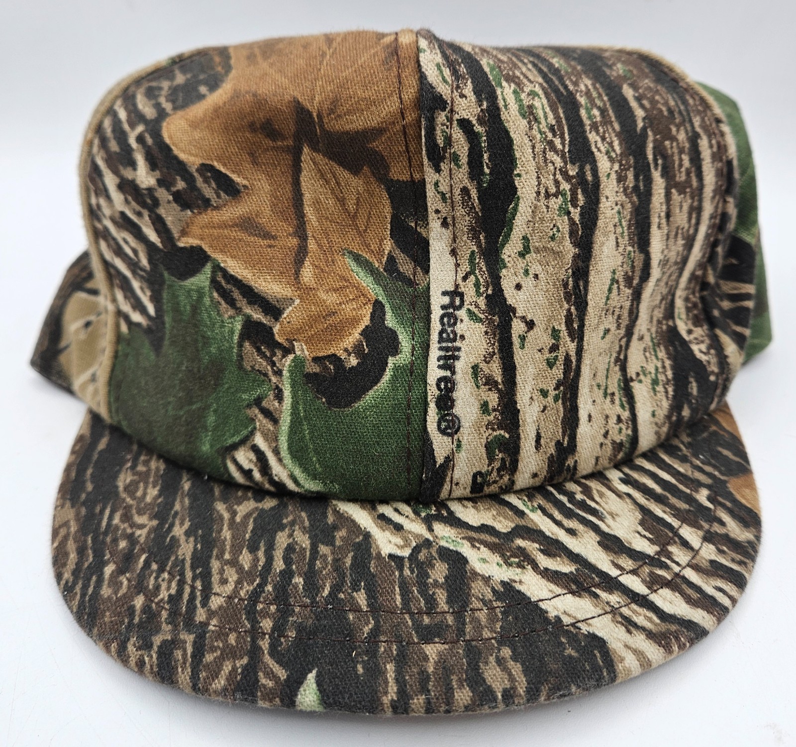 Realtree Camo Short Brim Snapback Hat Cap Hunting Archery Fits 6.75 to 7.5 NWOT