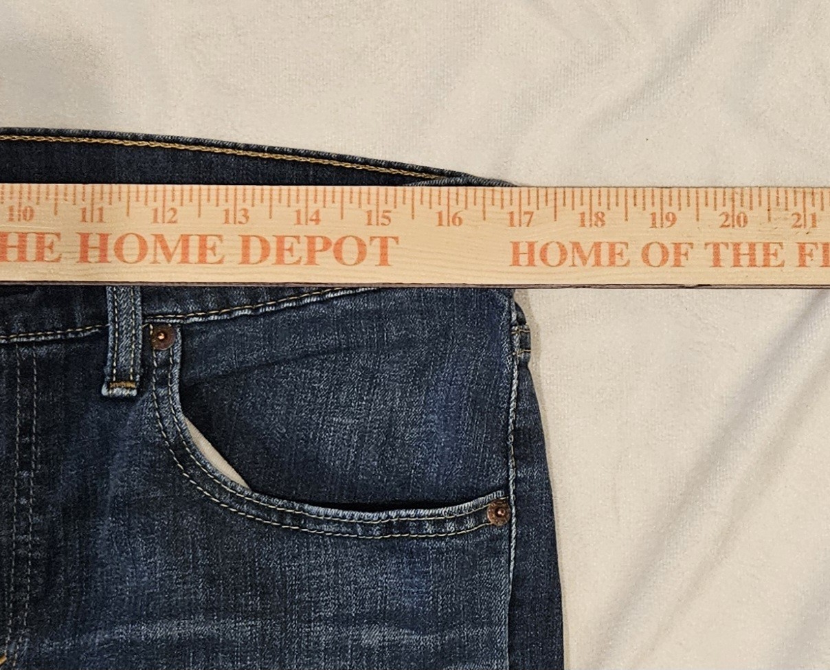 Levi’s 527 Jeans Mens 34×30 Slim Bootcut Medium Wash Blue Denim 05527-0452