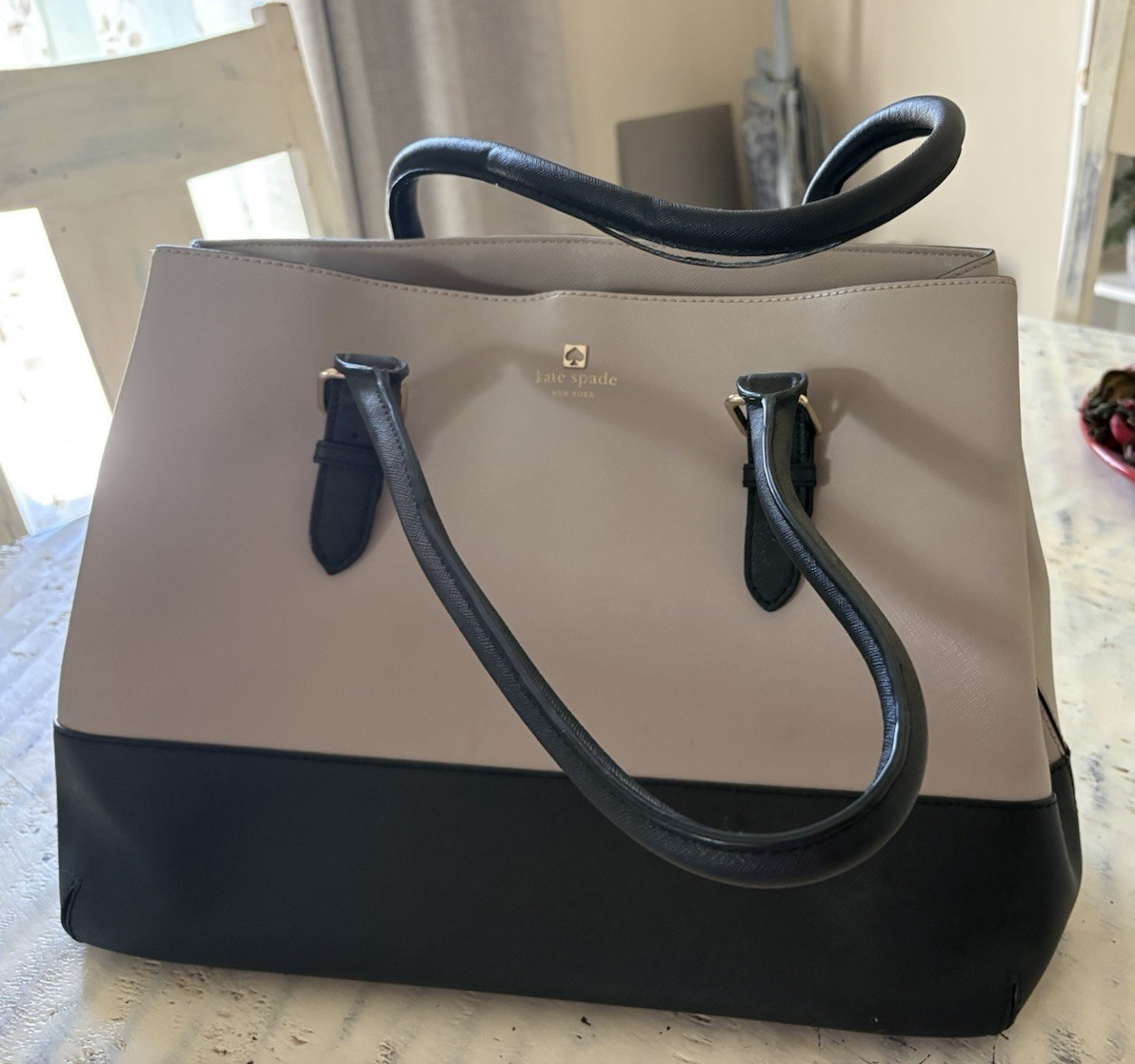 kate spade new york Colorblock Tote Beige/Black Trapezoid Double Handles