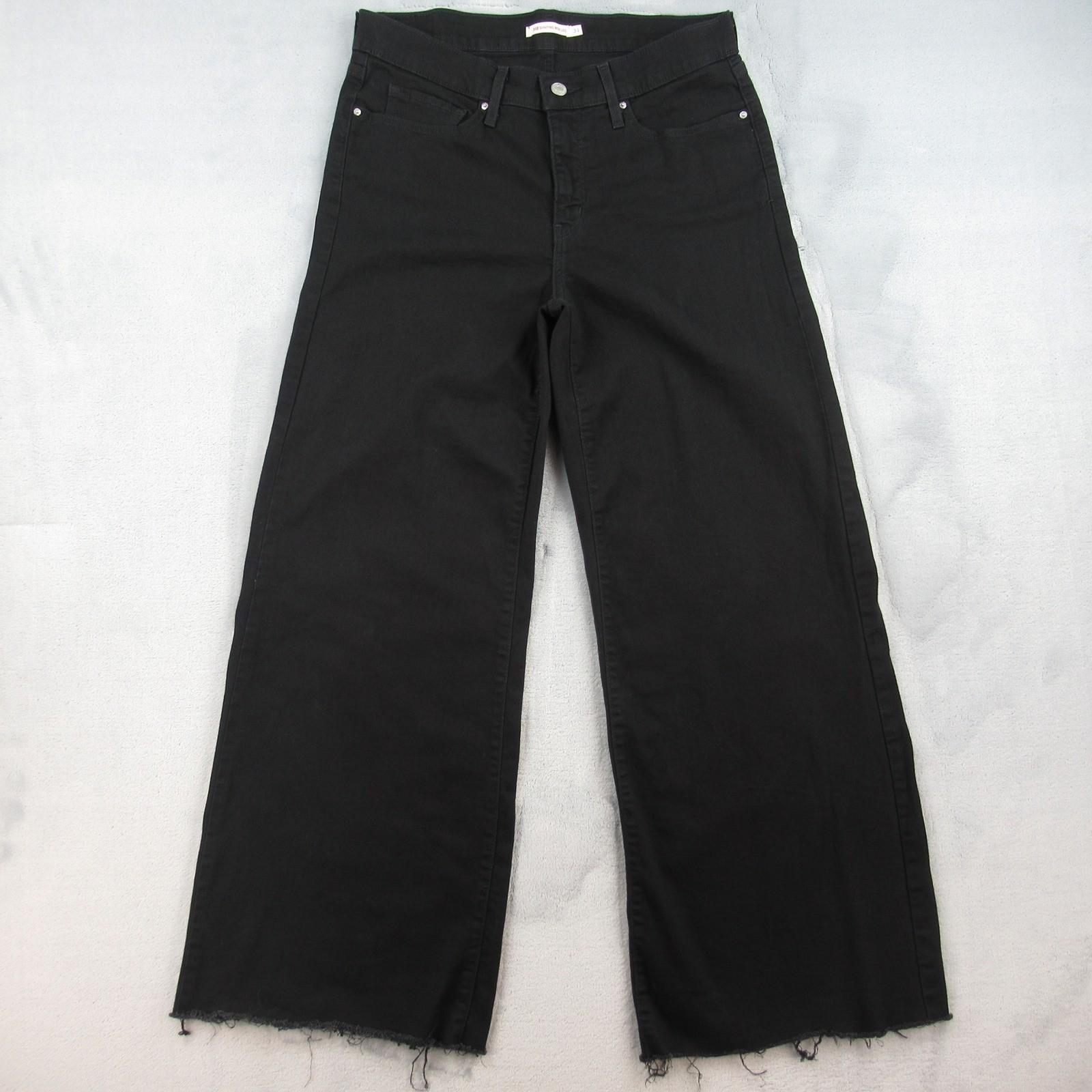Levis 318 Shaping Wide Leg Jeans Womens 31 Black Raw Hem Cropped 001PZ-0005