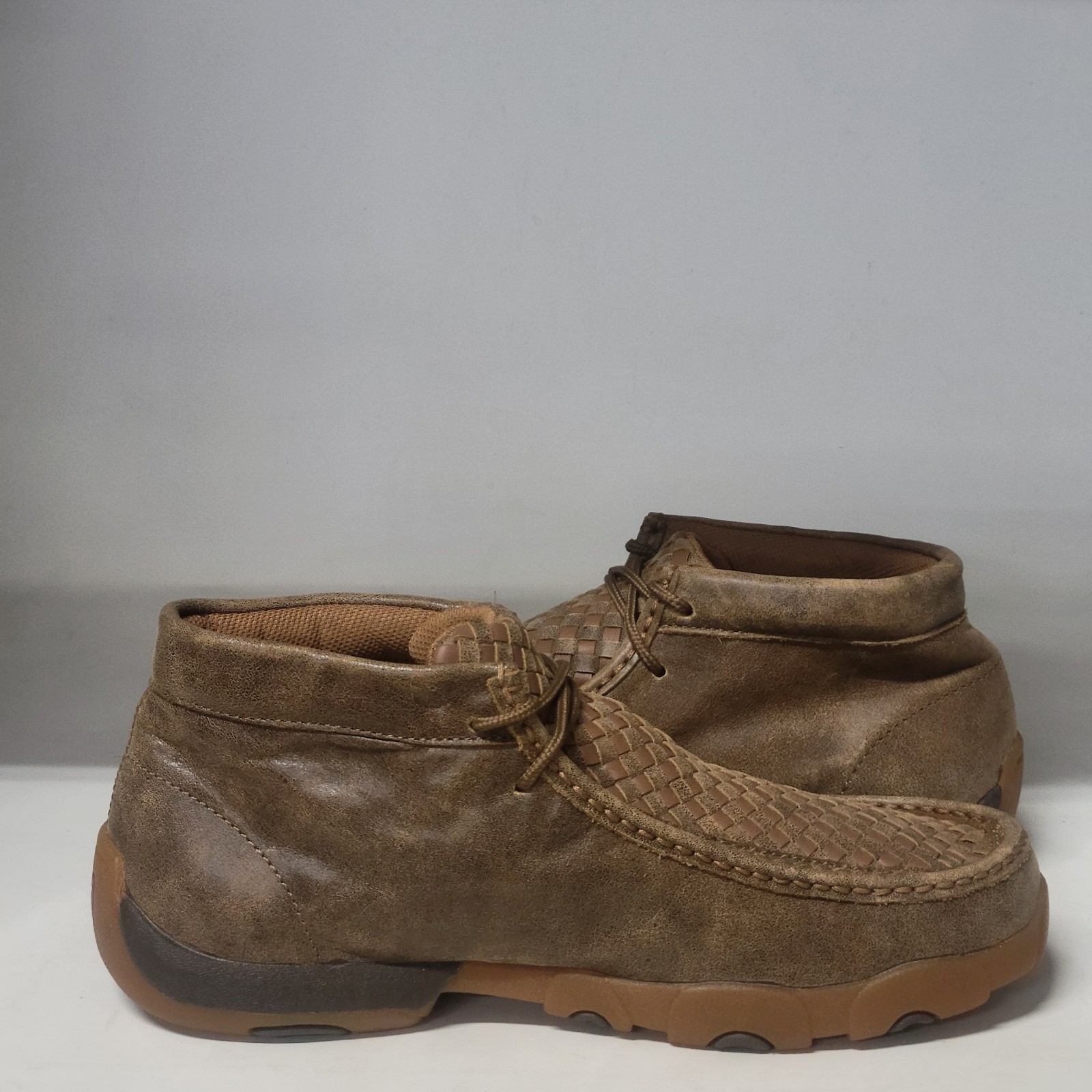 Twisted X Mens Chukka Driving Moc Bomber (LEFT BOOT 9M / RIGHT BOOT 9W)