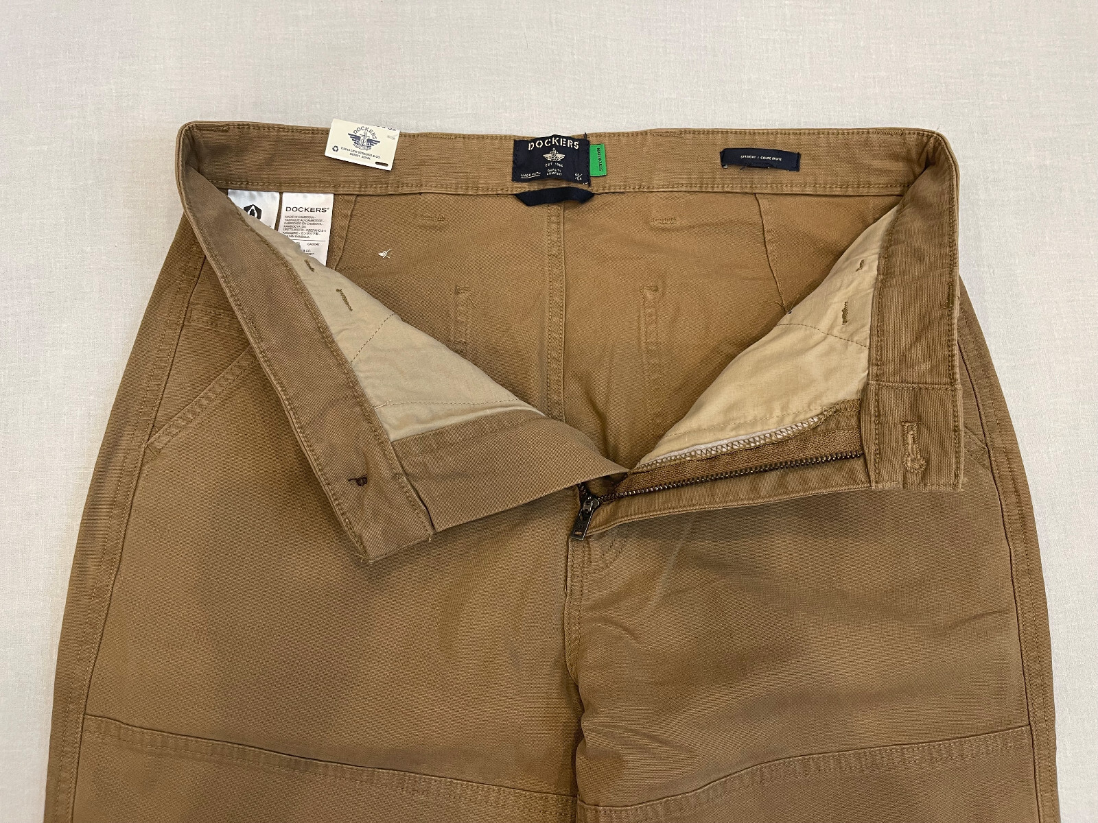 Dockers Mens Utility Pants Straight Fit Stretch Sizes: 33, 34, 36, 38 Brown