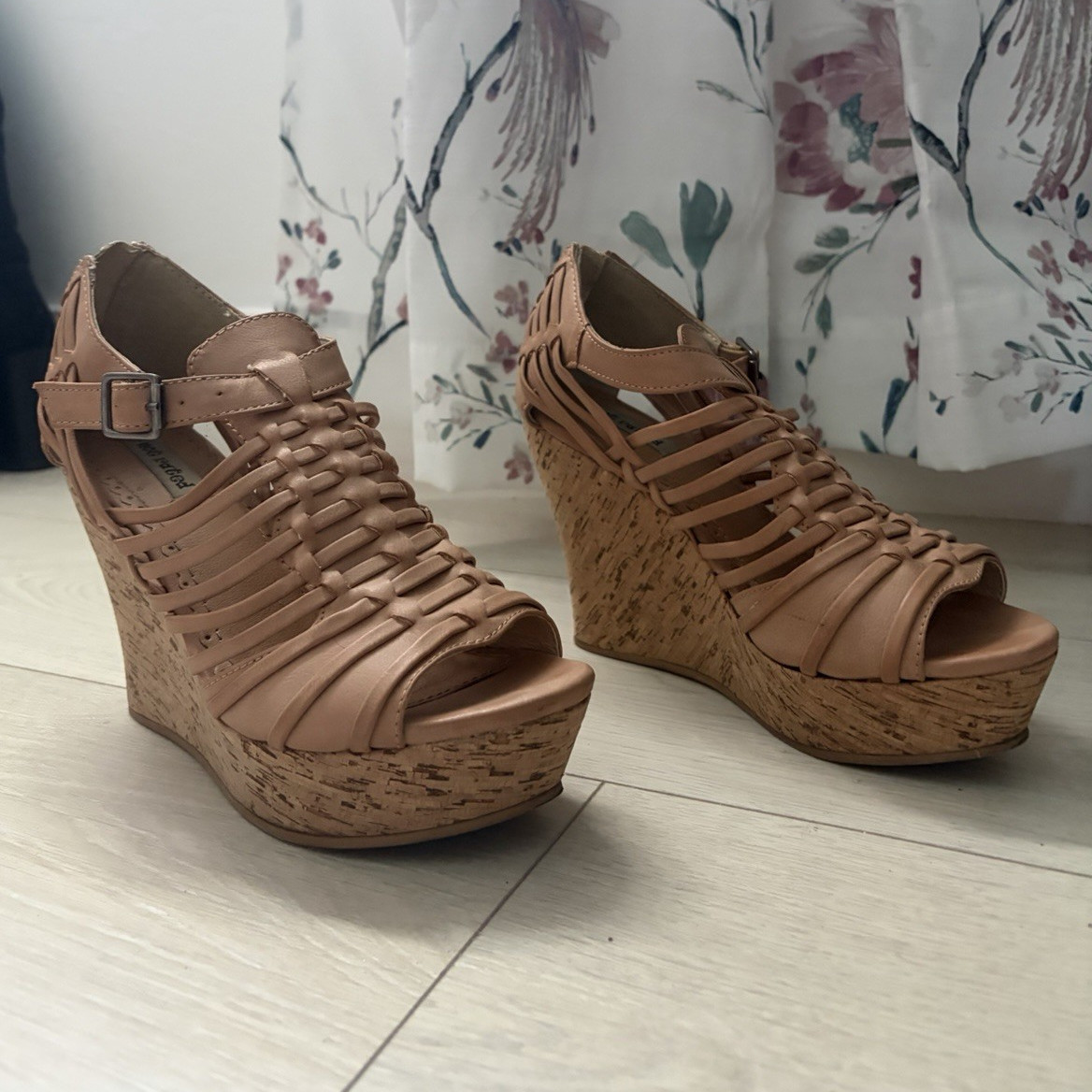 Not Rated Women’s Tan Gladiator Platform Wedge Heels Ankle Strap Open Toe 7