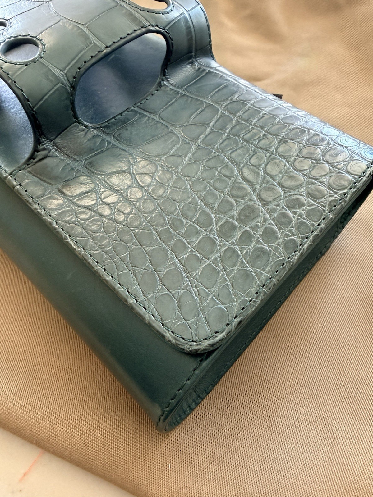 Perrin Paris Box Clutch Teal Croc Embossed Leather CAB5BOXCROG $3950 Retail
