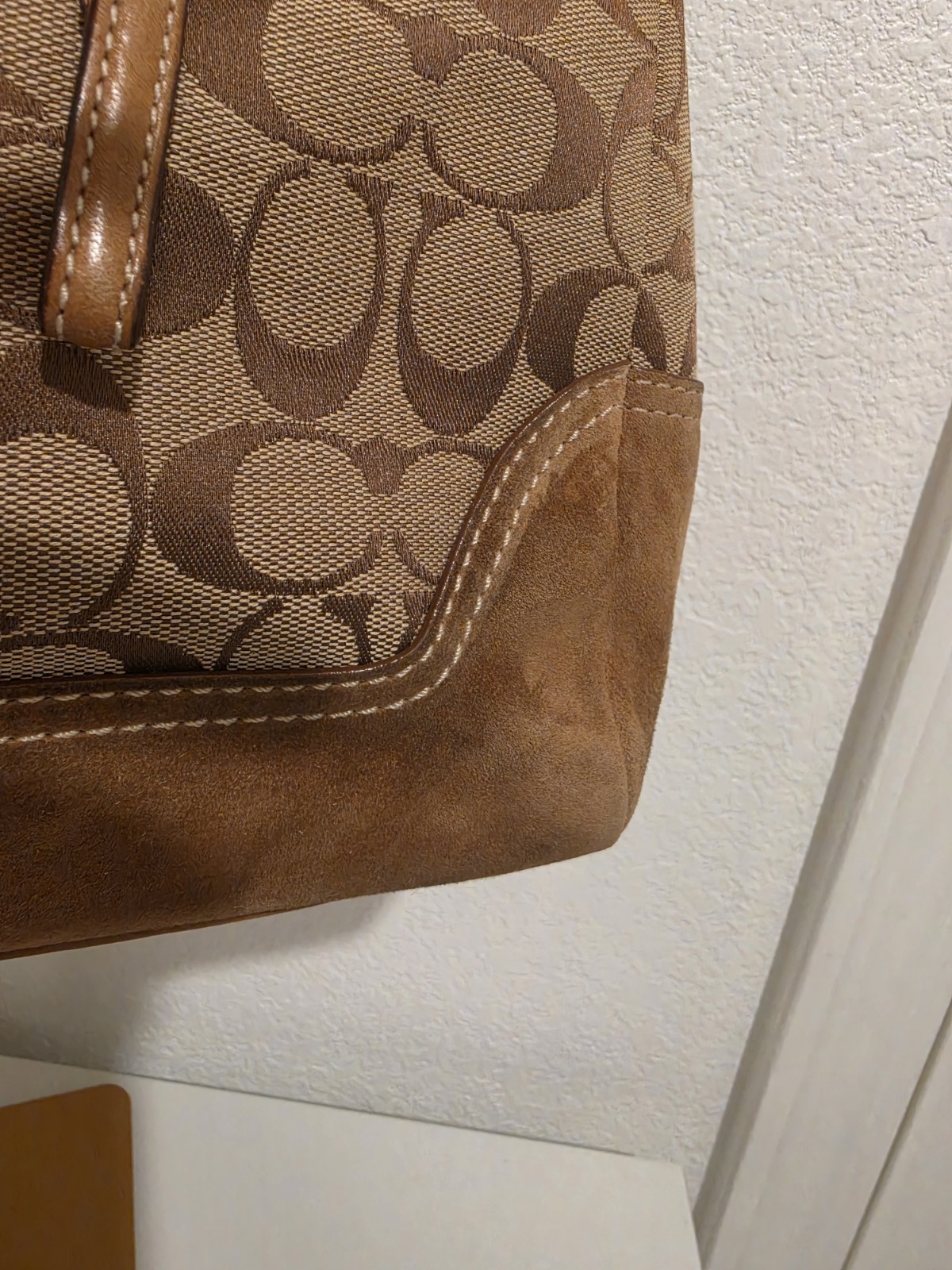 Coach Medium Shoulder Bag Brown/Beige