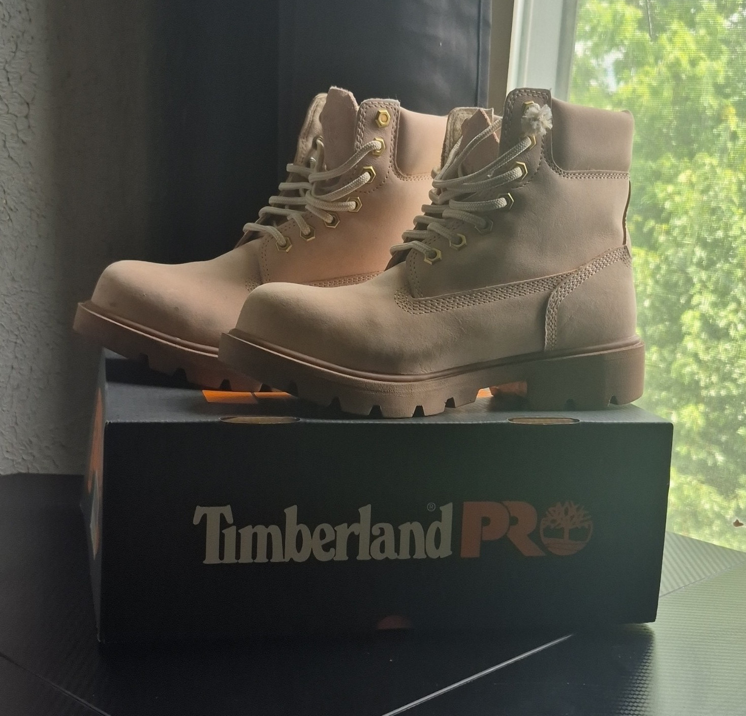 Timberland PRO Men’s Suede Composite Toe Lace-Up Ankle Work Boot Beige/pink 6W