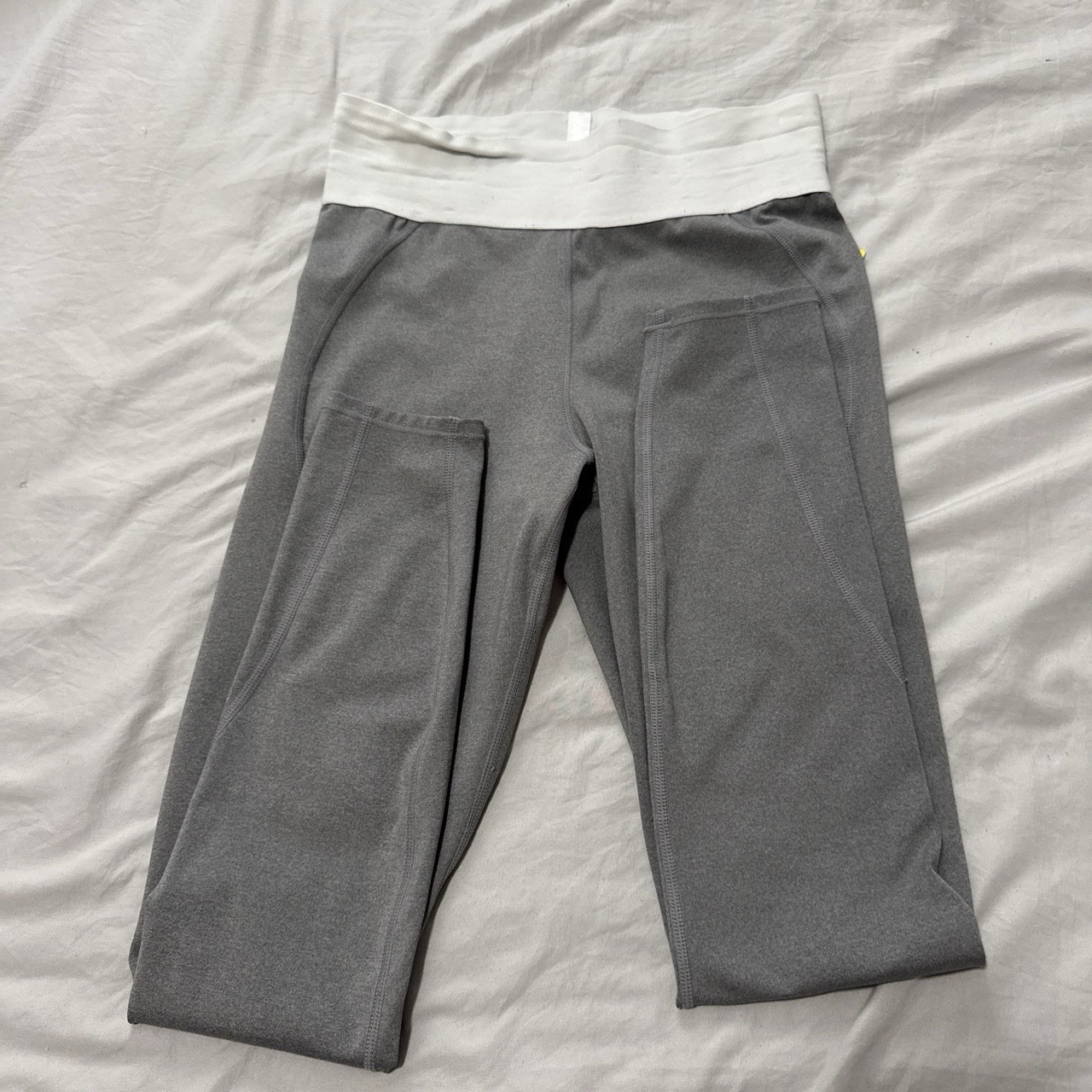 Good American Gray Capri Leggings White Wide Waistband Stretch Size S Yoga