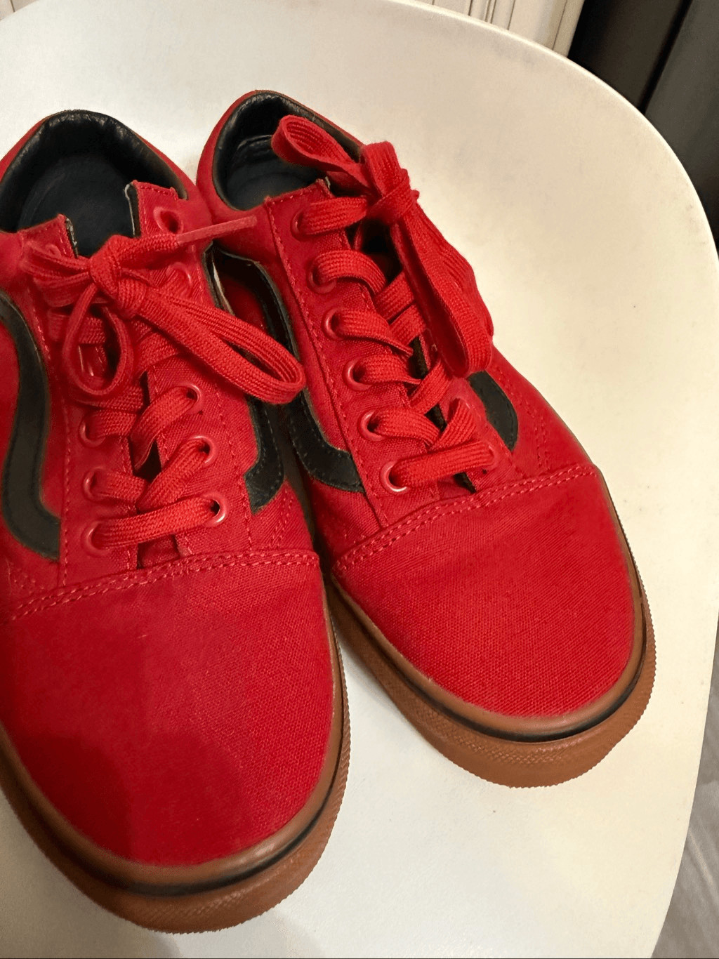 Vans Unisex Old Skool Skateboarding Canvas Sneakers Red Men 5.5/Women 7 NWOT