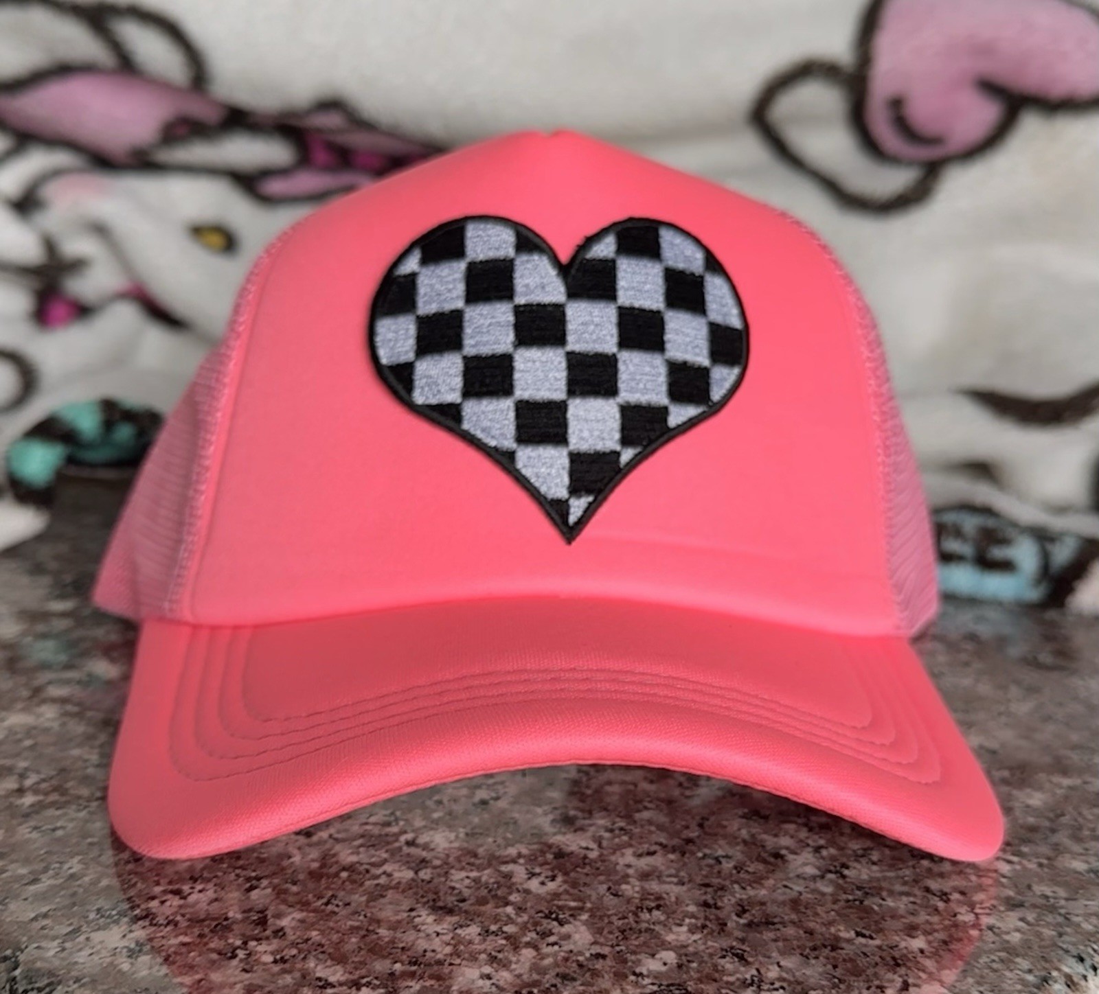 Hot PINK Checkered Heart Hat Foam Mesh Baseball Cap Snapback Hats Caps Retro