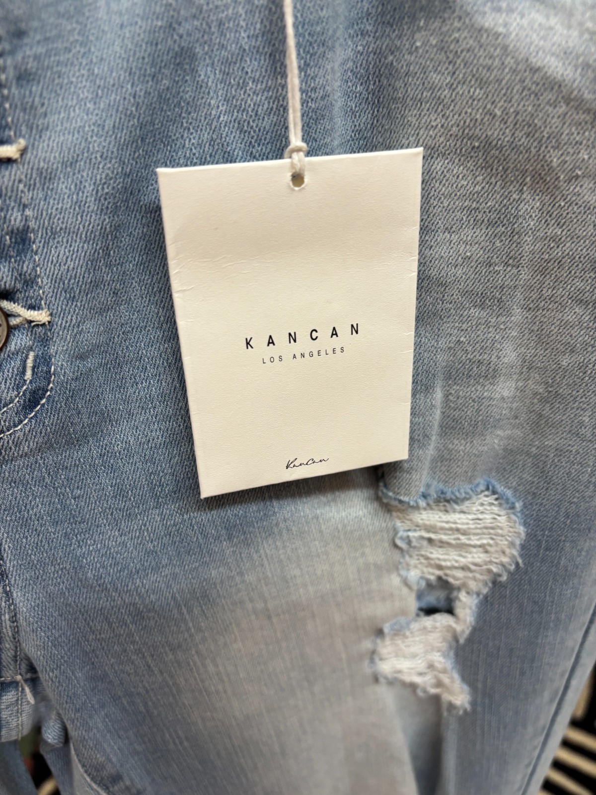 NWT KanCan High-Rise Distressed Button-Fly Jeans – Light Wash Size 13/30