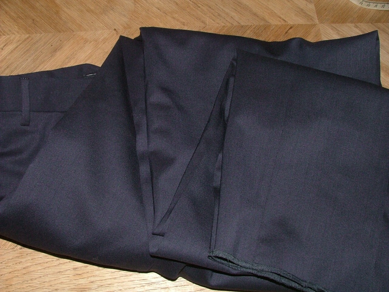 NEW WOT ZANELLA DRESS PANTS SIZE 42 X 37 MADE IN ITALY 100% WOOL BLUE SOLID #285