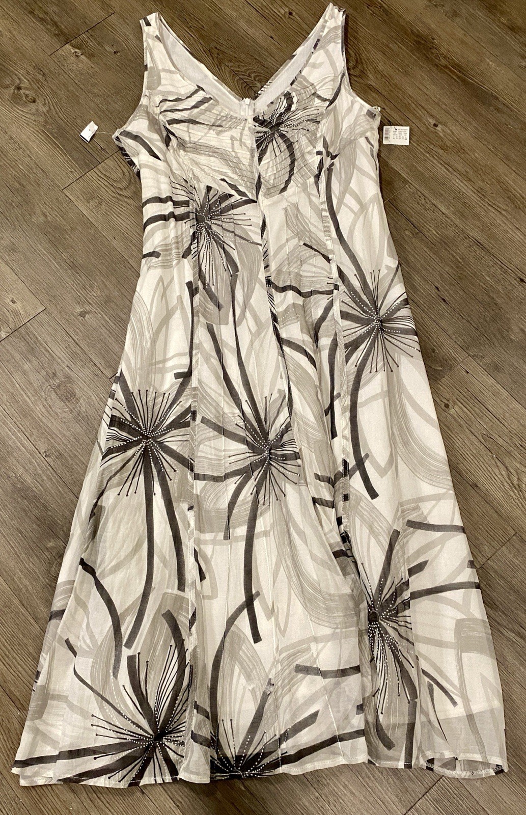 Apanage Collection Women’s Dress A Line Floral Dress Gray and Black Size 14 NWT