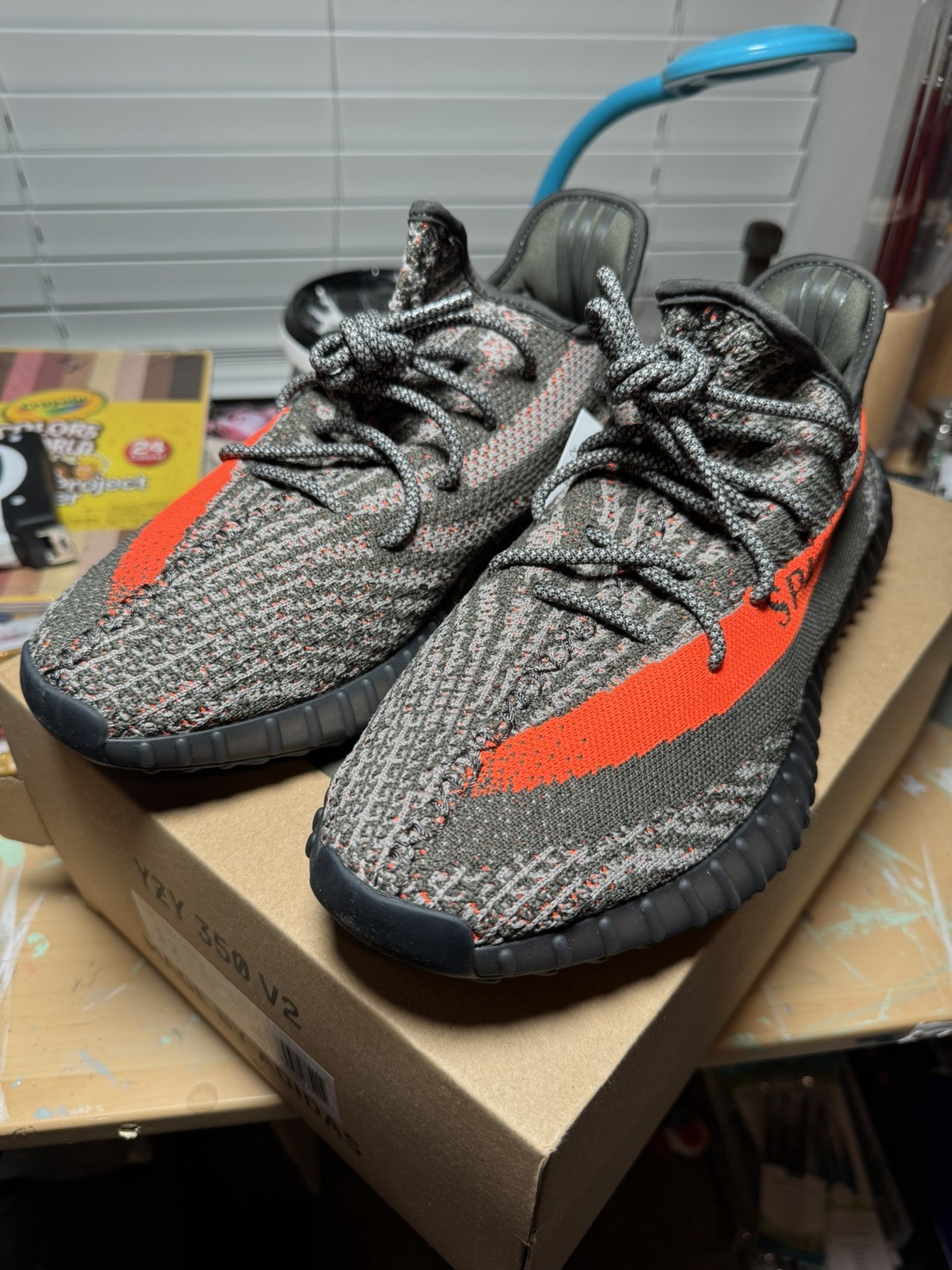Adidas YZY 350 V2 Yeezy Boost CARBON BELUGA HQ7045 S-11 1/2 CARBEL/STEGRY/SOLRED
