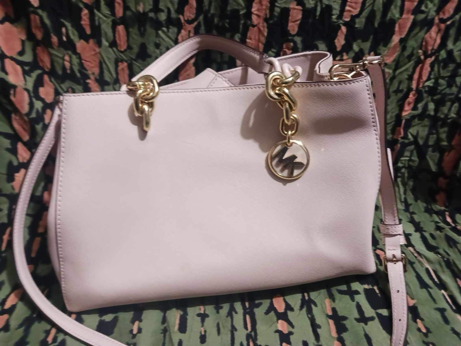 MICHAEL KORS Pink CYNTHIA STYLE Designer Handbag! GREAT condition!