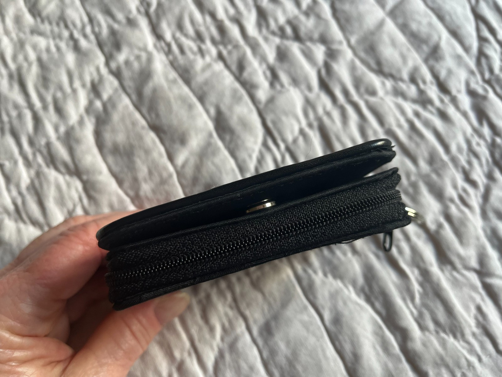 Black Geometric Nylon Poly Bi-Fold Small Women’s Wallet 4x3x1 Unused Clean