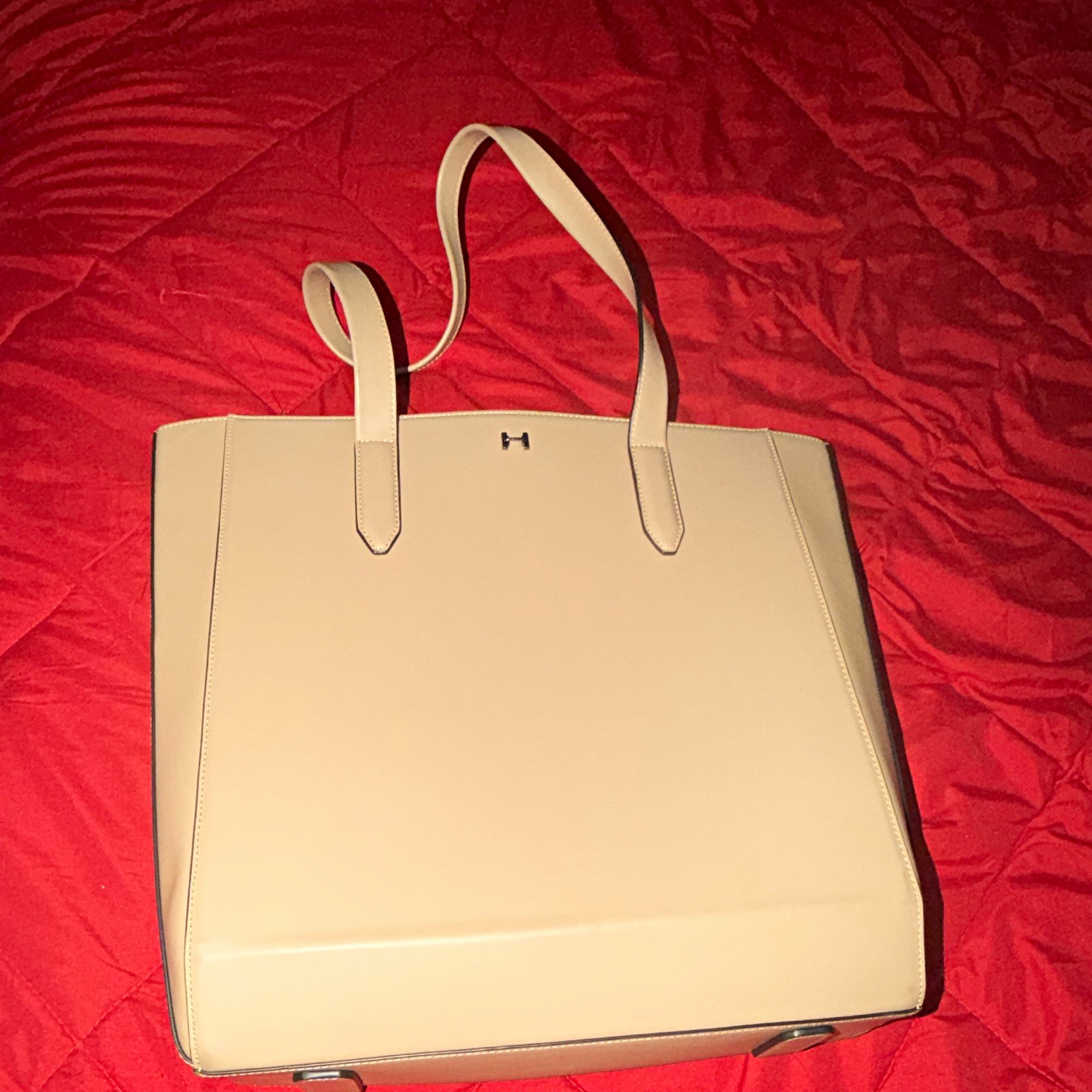 Halston Heritage Beige Tote Bag Silver Logo Double Handles Lined Pockets