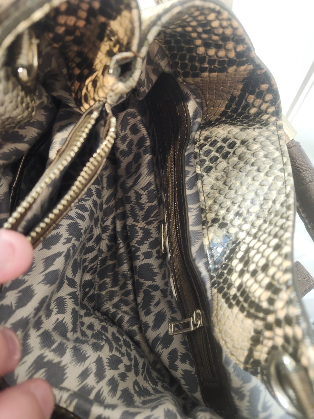 Y2K GUESS Monogram Snakeskin Print Shoulder Bag Purse Brown Beige Logo Handbag