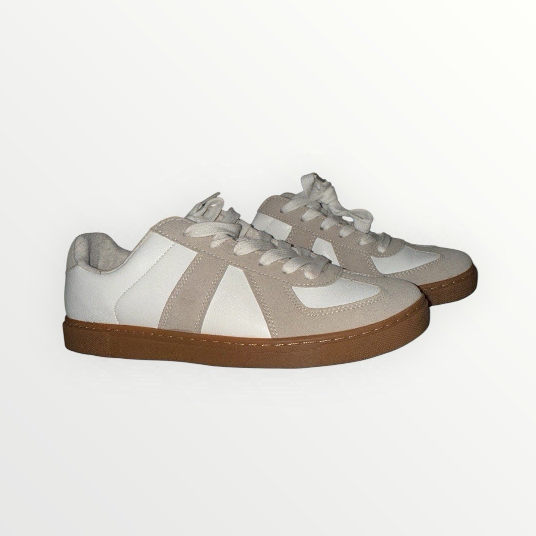 Comfort Lace Up Casual Sneakers White Beige Suede Synthetic Rubber Low Top