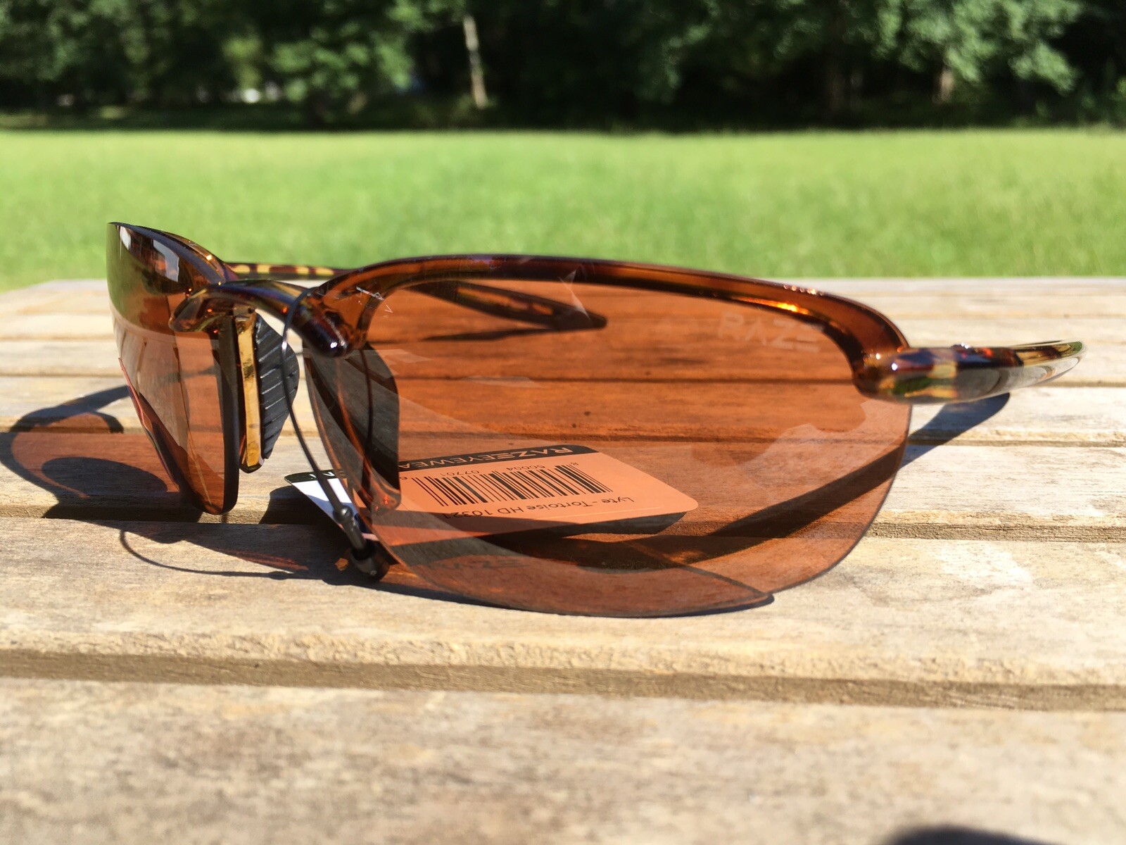 RAZE Eyewear Sunglasses Lyte tortoise shell brown frame Amber lens 10321