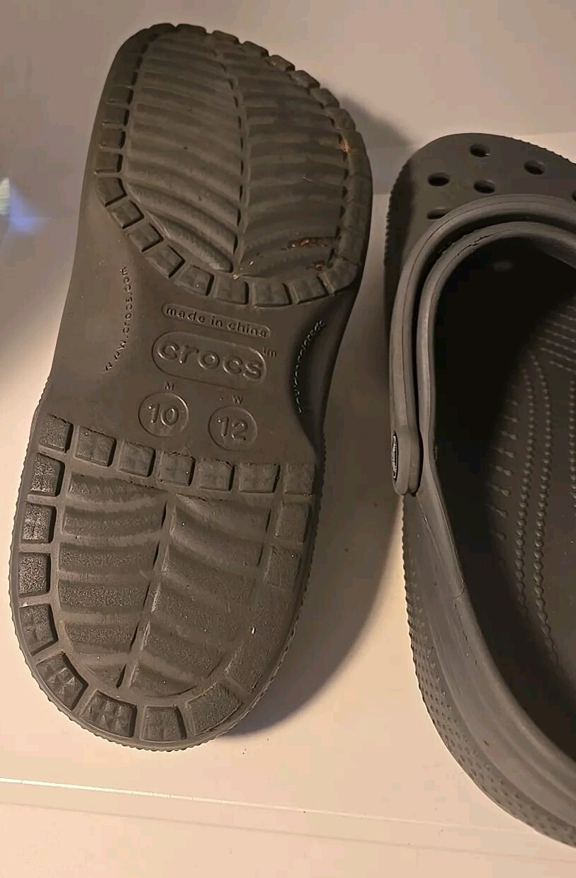 Crocs Baya Clogs Sandals Mens Size 10 Gray
