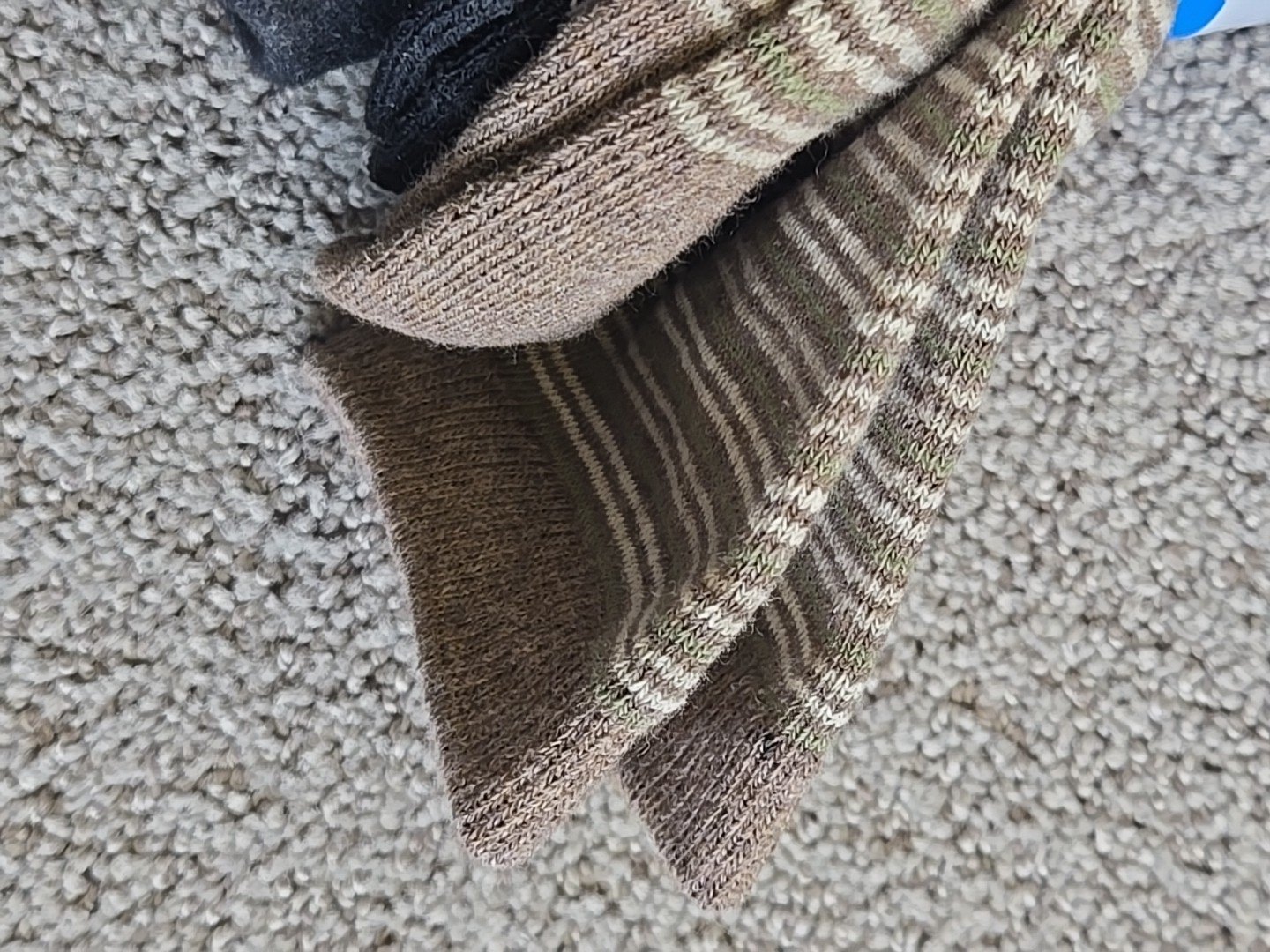 Columbia 4 Pair Every Day Crew Socks Men’s Sz 6-12 NWT Blue Black Taupe Gray