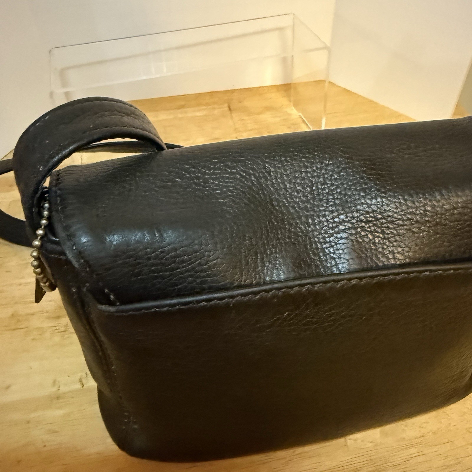Coach 1997 Vintage G7M-4929 Sonoma Small Full Flap Black USA Full Grain Cowhide