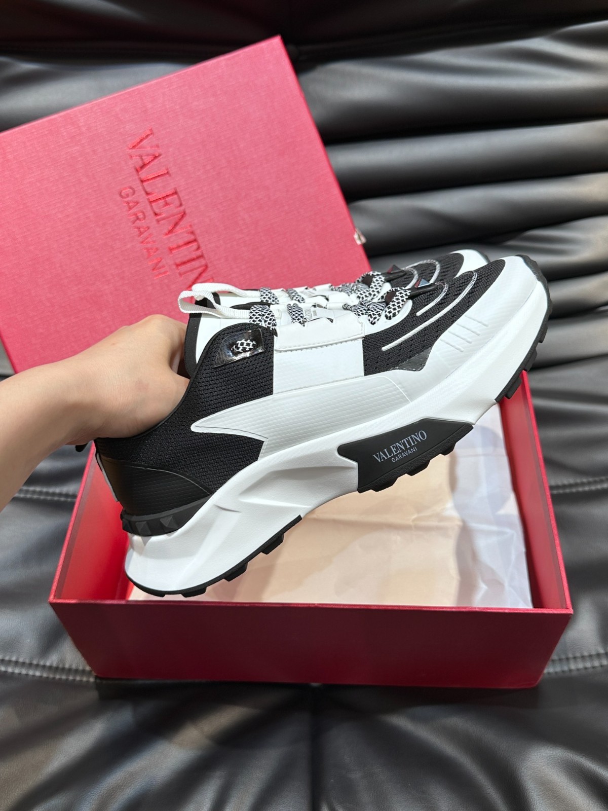 Valentino Garavani Black White Knit Sneakers Running Shoes EU 38-45 With Box New