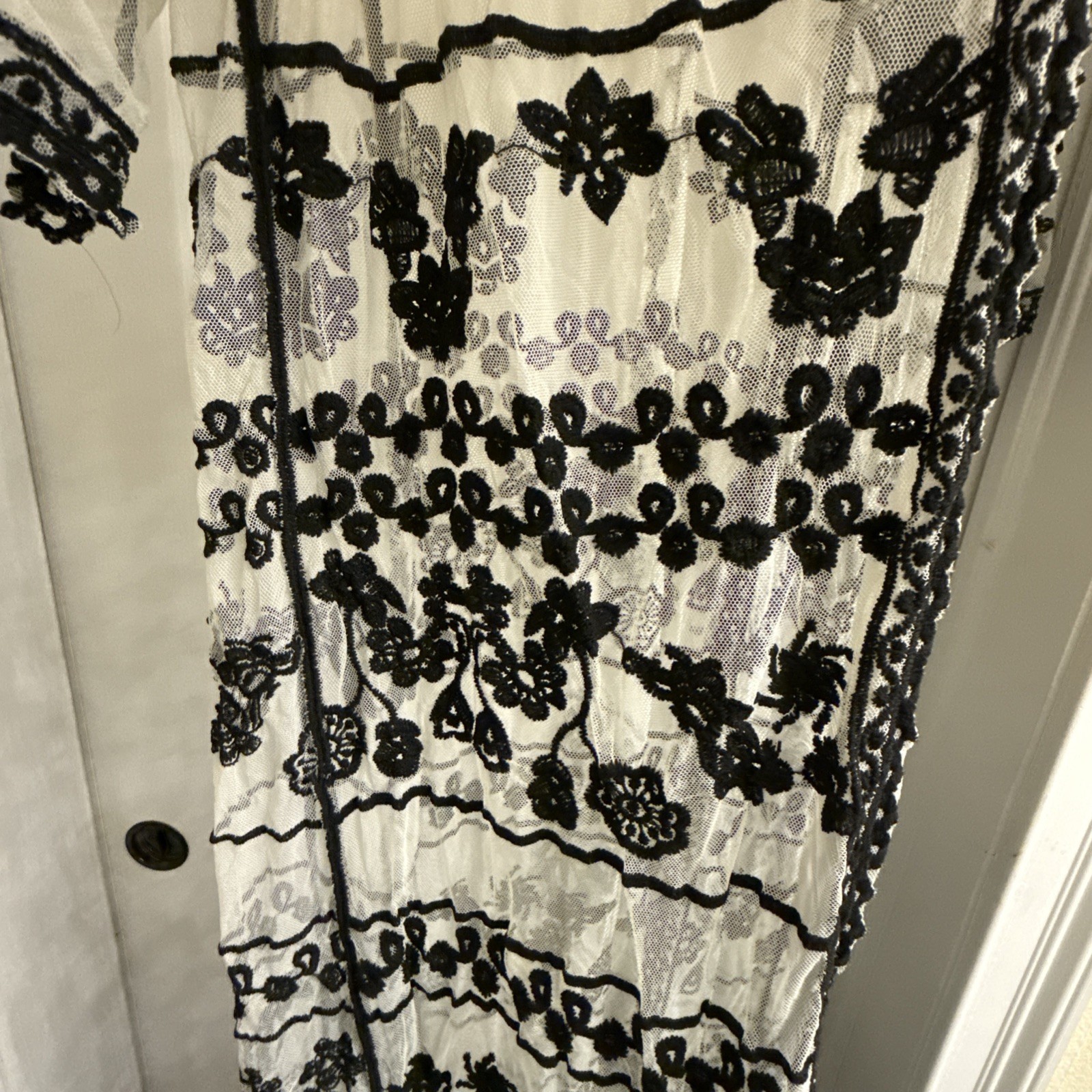 Lane Bryant Blouse Womens 14/16 White Black Embroidered Mesh Kimono Tunic Sheer