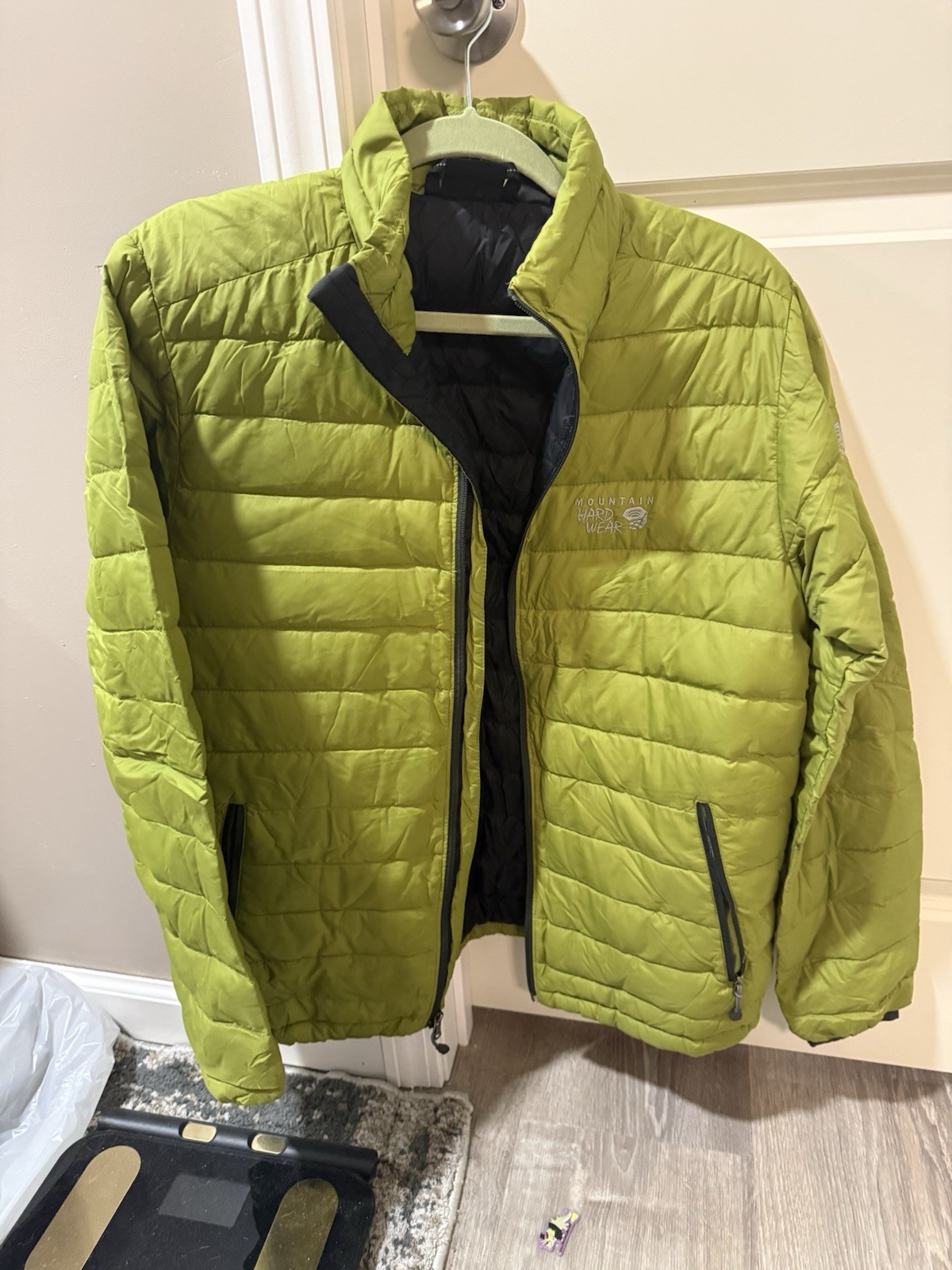 Mountain Hardwear Men’s Medium Green Jacket