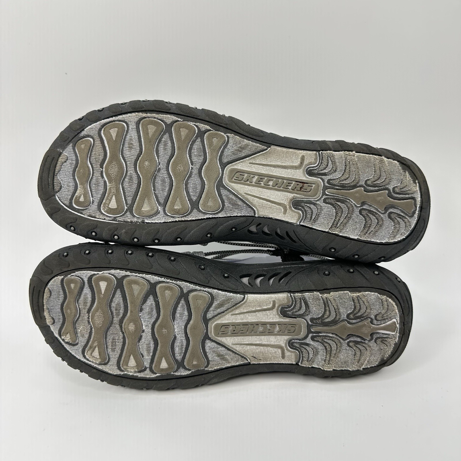 Skechers Reggae Irie Mon Black White Women’s Sandals Size 8