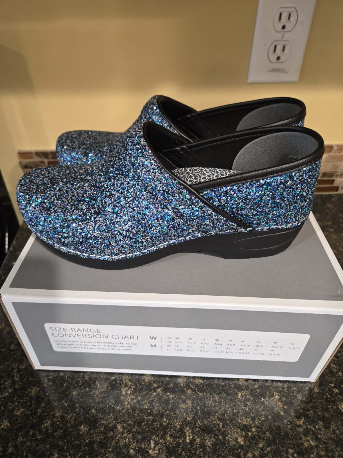 Womans Dansko XP 2.0 Clog Glow Glitter Blue 39 US 8/8.5