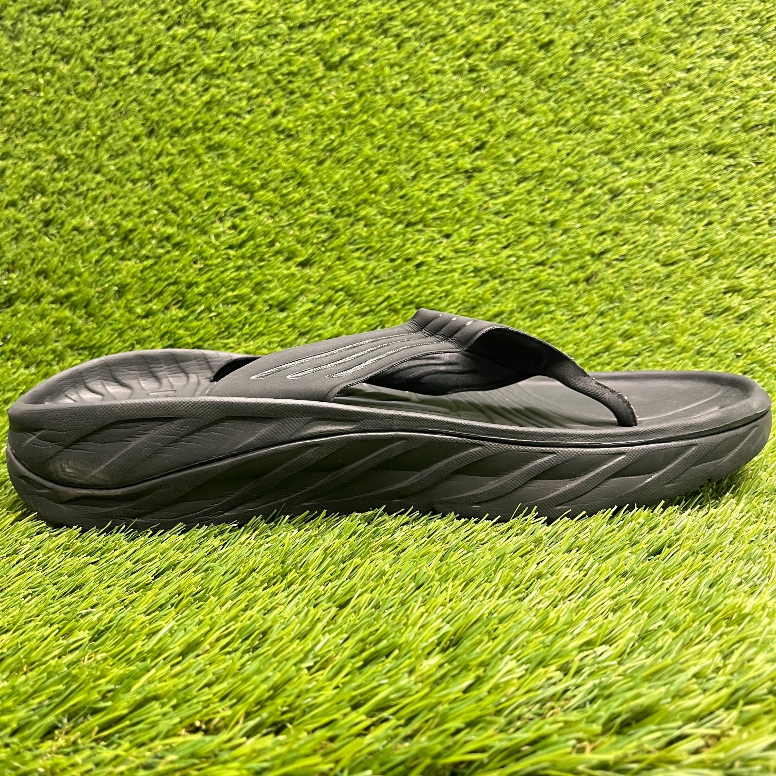 Hoka One One Ora Recovery Flip Mens Size 12 Black Beach Outdoor Thong Sandals