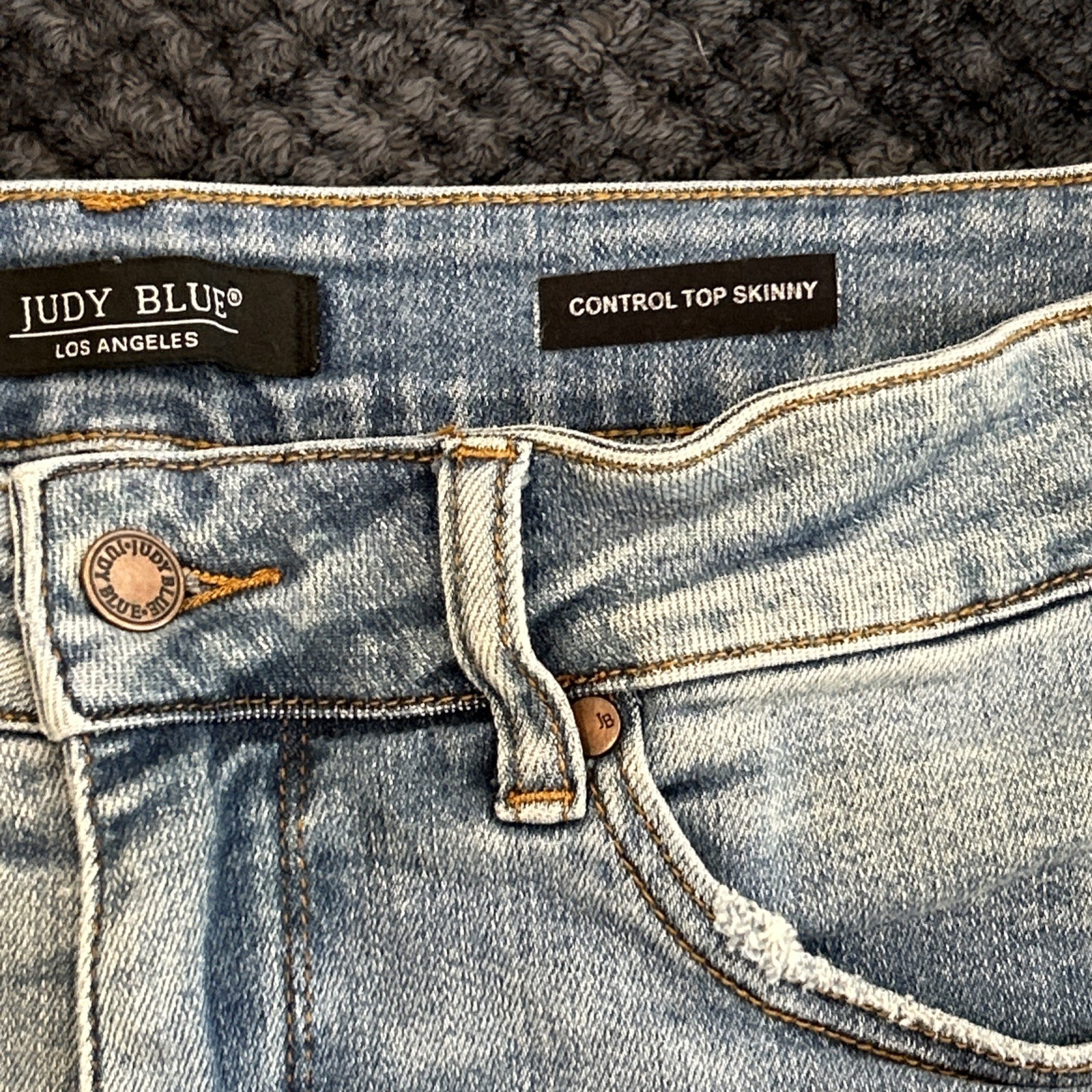 Judy Blue Jeans Control Top Skinny Distressed Jeans Pockets Size 18W Reg Womens