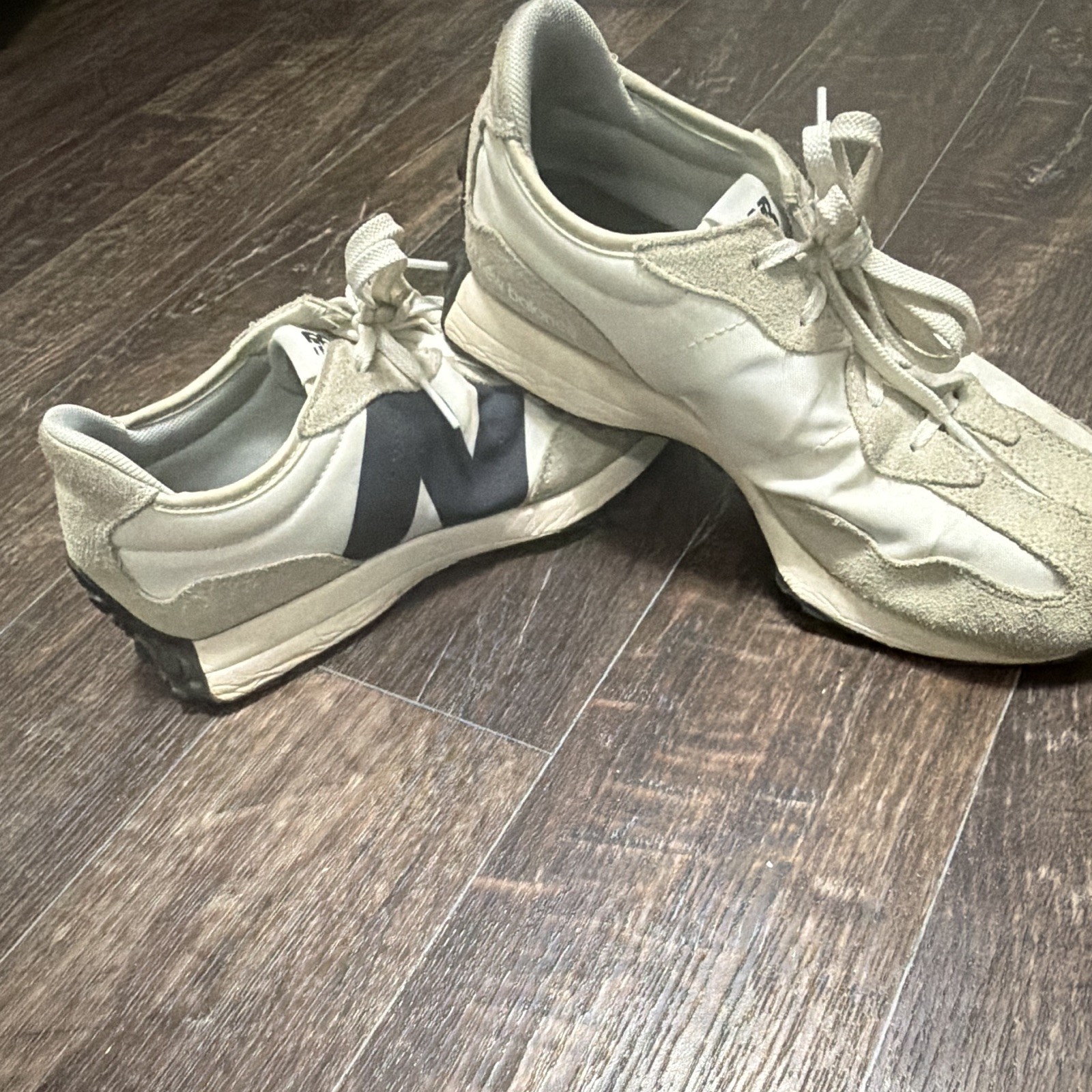 New Balance 327 GS327FE Colorblock Beige/White/Black Low Top Lace Up US 7