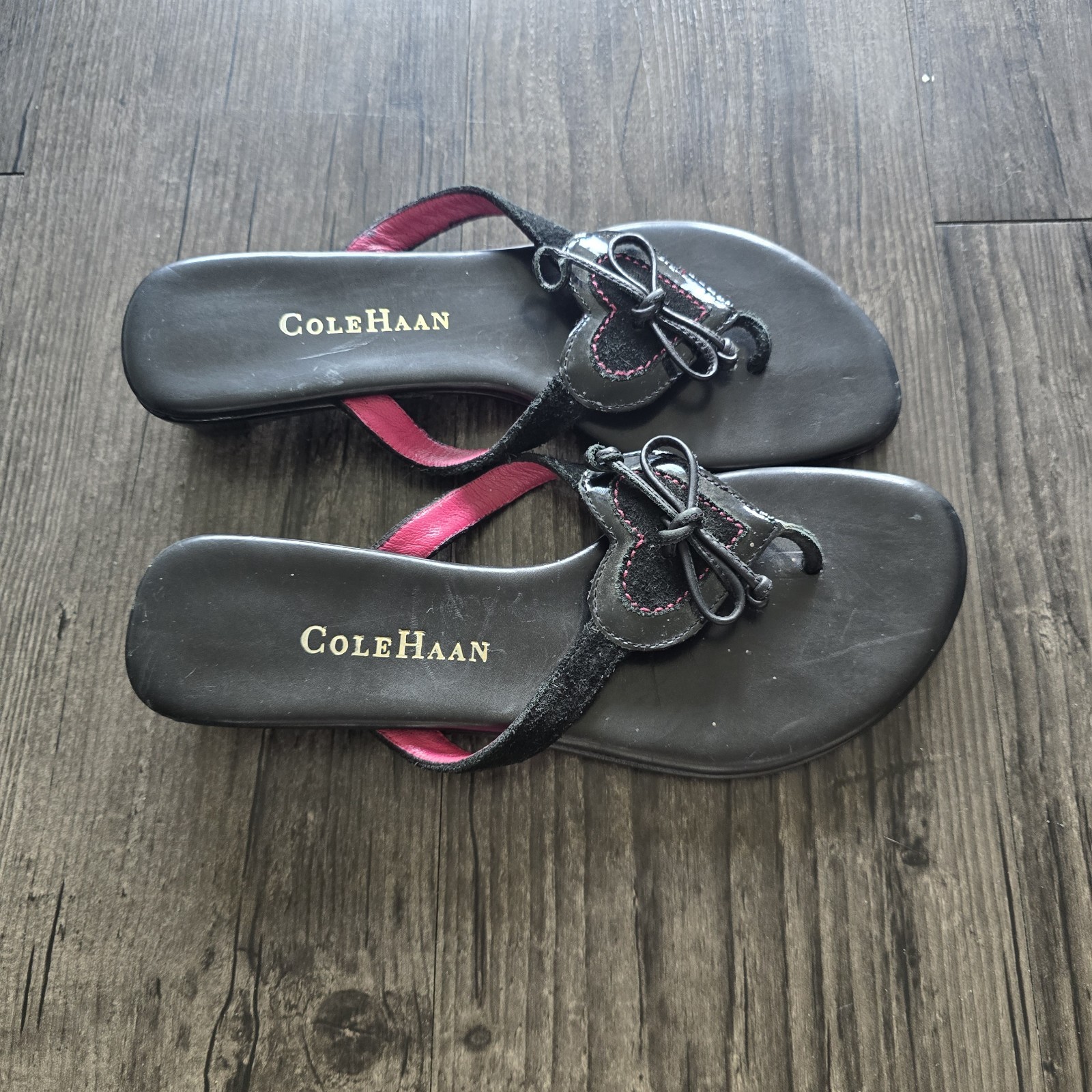 Cole Haan Women’s Black/Pink Heart Bow Leather Slide Sandals 5.5