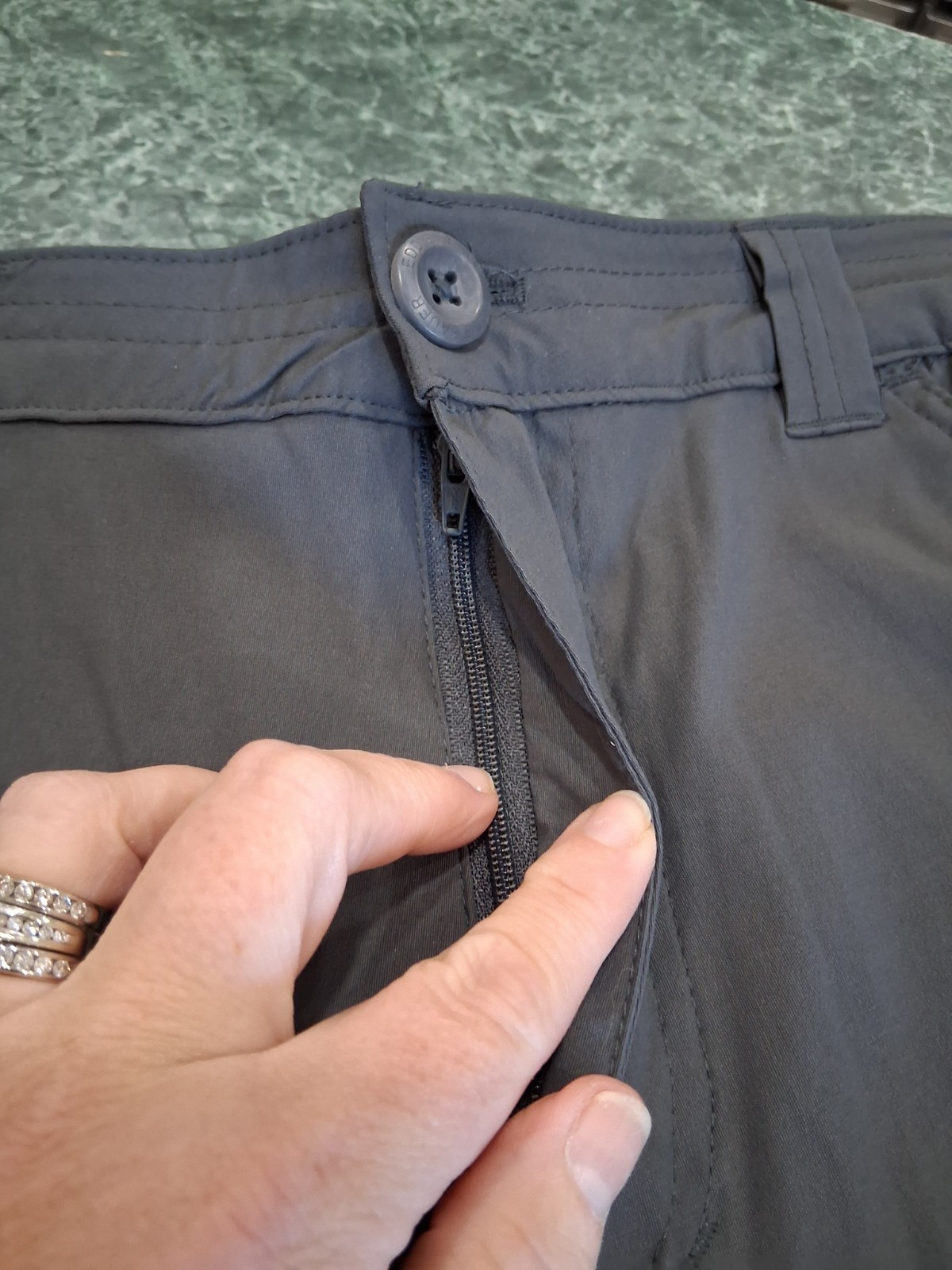 Eddie Bauer 16 Waterproof Rainier Tech Capri Active Pants UPF 50 Lightweight NWT