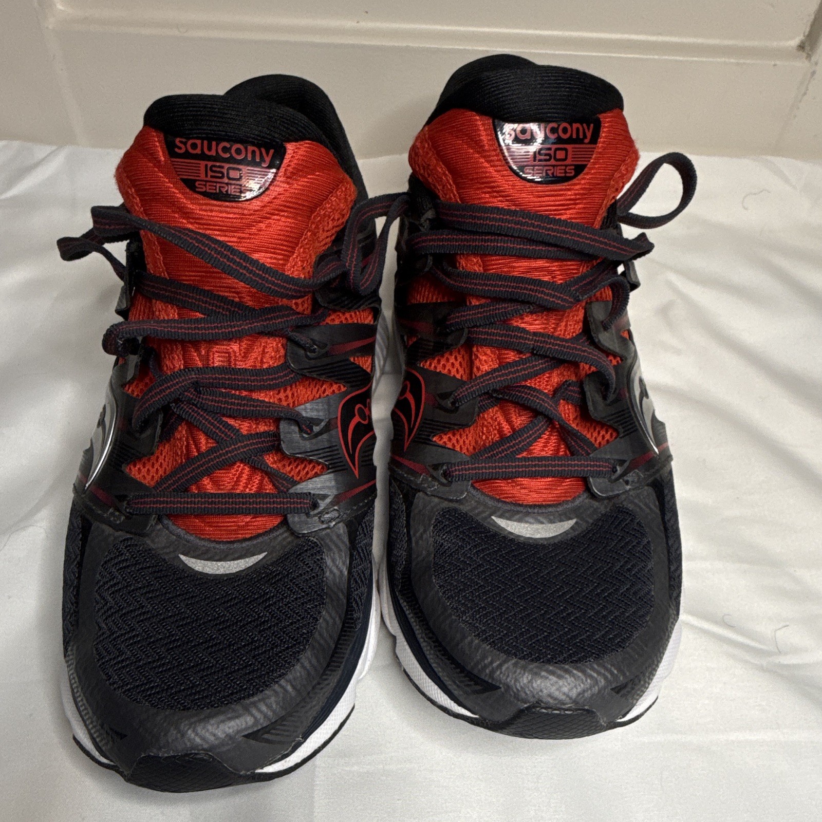 Saucony Zealot ISO Men’s Black/Red/White Low Top Running Shoes