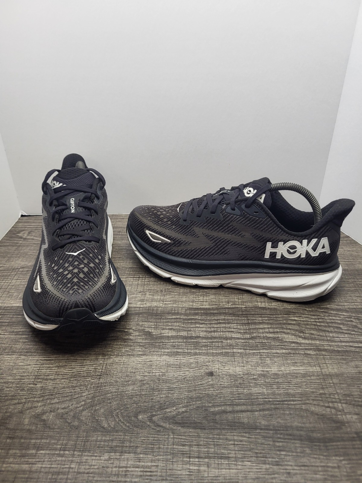 Hoka One One Clifton 9 1127895 BWHT Black/White Running Shoes Men’s Size 8.5 D