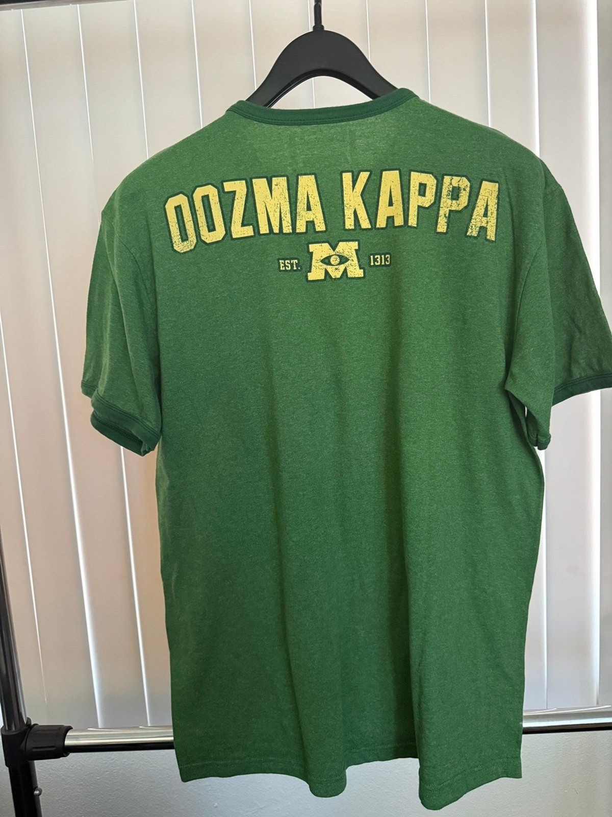 Men’s Disney Store Monsters University OK Fraternity Green Shirt Size Large