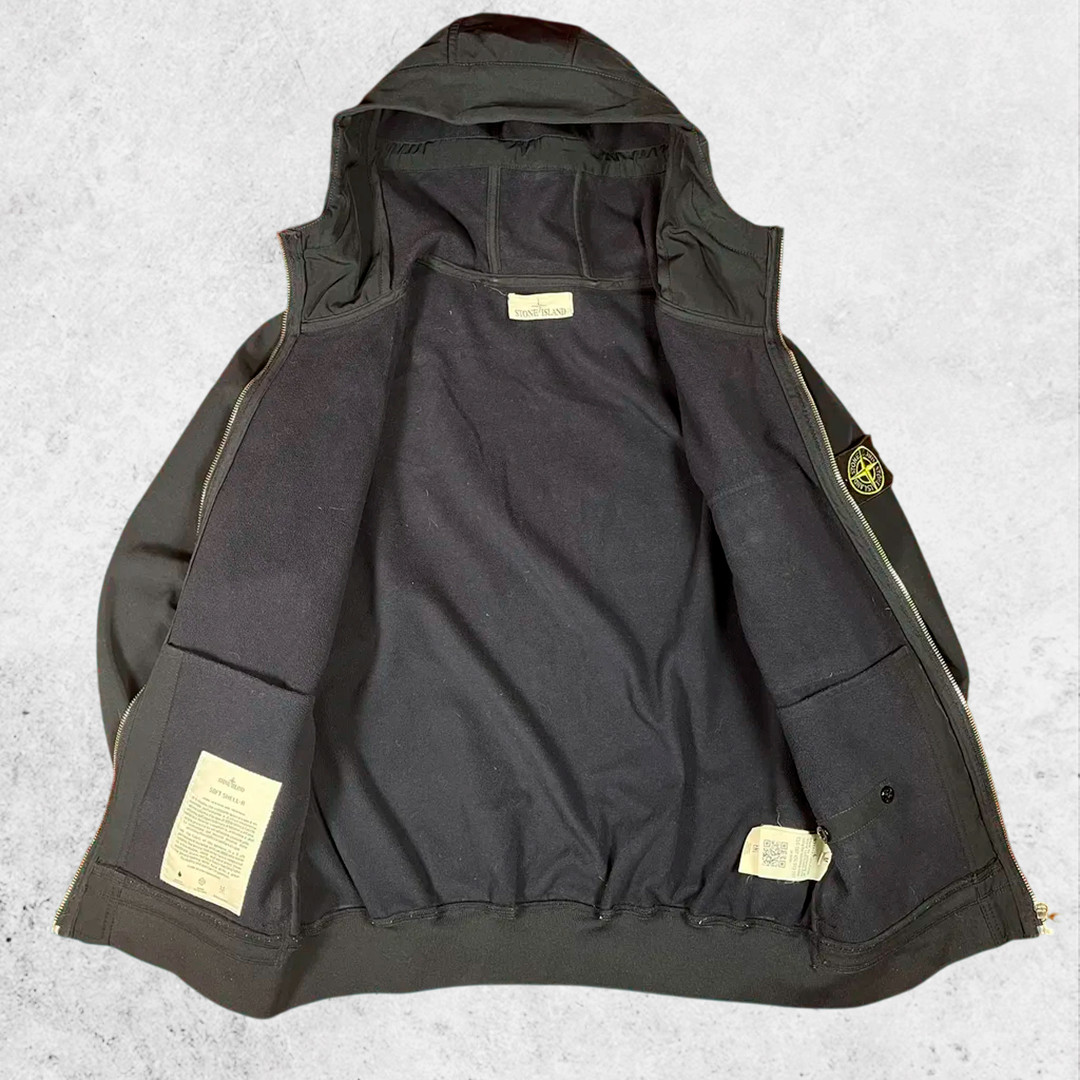 Stone Island Soft Shell-R Hooded Jacket Navy Blue Water Wind Resistant AW17